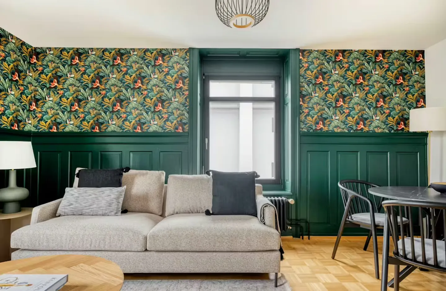 Charming Zurich Apartment - Photo 3 of 10