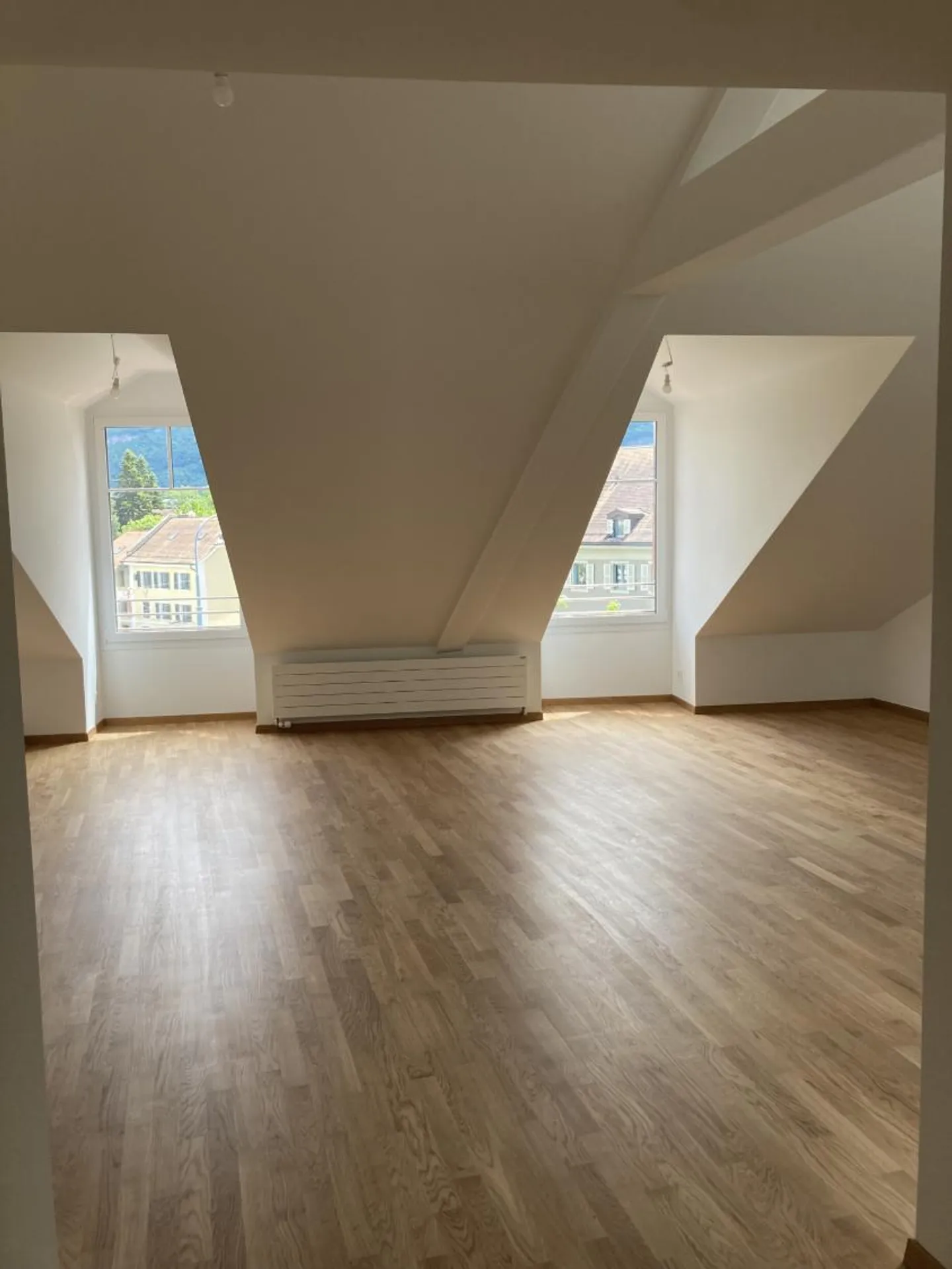Nuovo appartamento di 3 stanze in mansarda - Foto 2 di 4