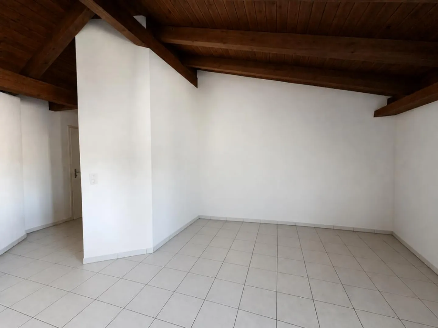 Geräumige Dachwohnung in Grosswangen - Foto 3 von 10