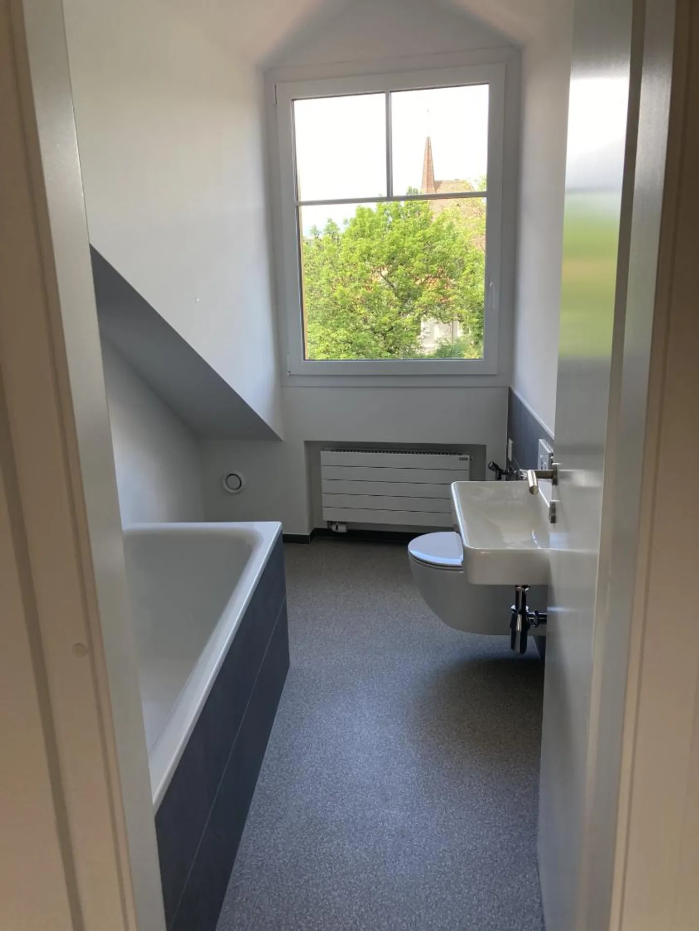 Nuovo appartamento di 3 stanze in mansarda - Foto 4 di 4