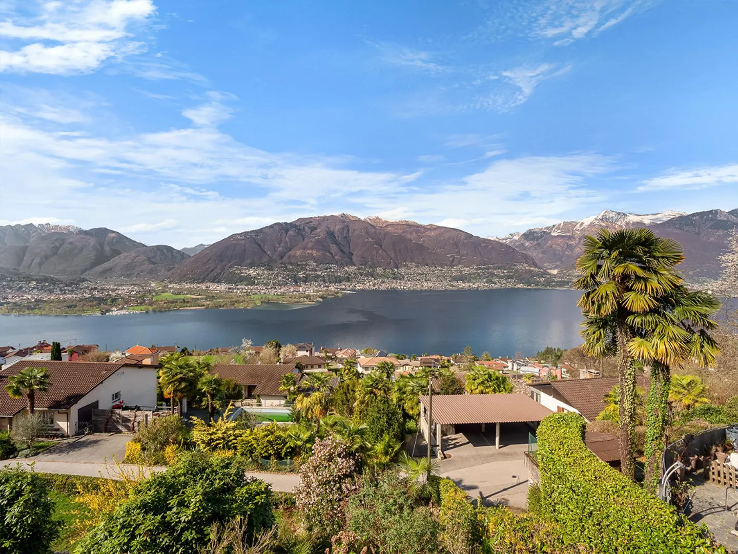 Sogno residenziale esclusivo su terreno edificabile di 2.637 m2 con vista a 180° - Foto 20 di 23