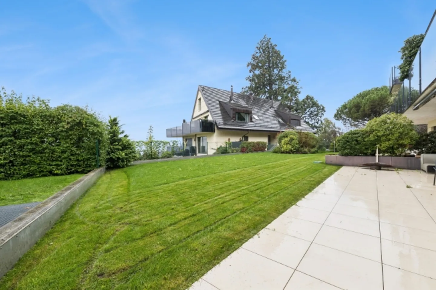 Modern 3.5-Room Garden Apartment in Corseaux - Photo 4 of 13