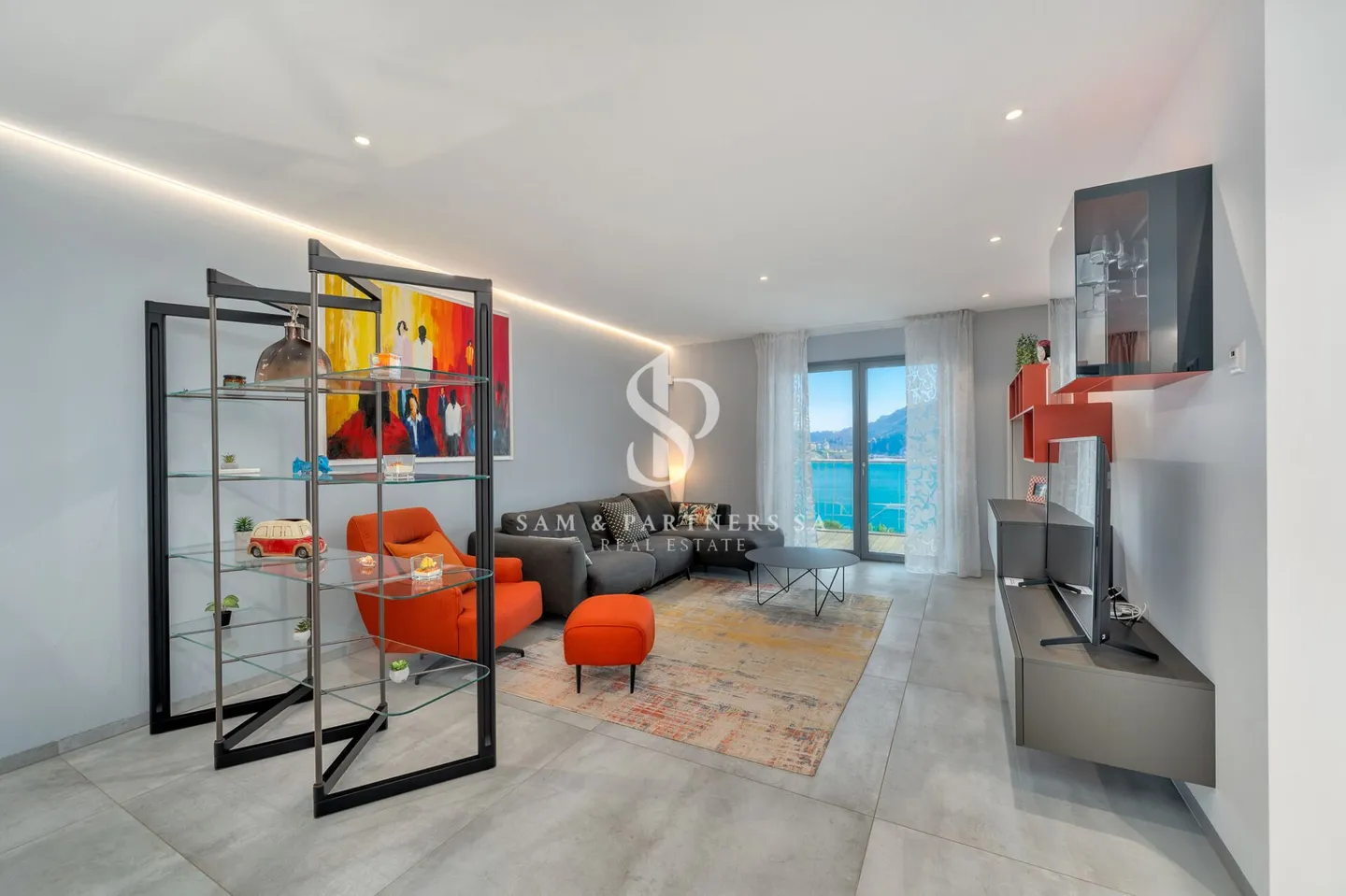 Appartamento di lusso sul lago - Foto 2 di 16