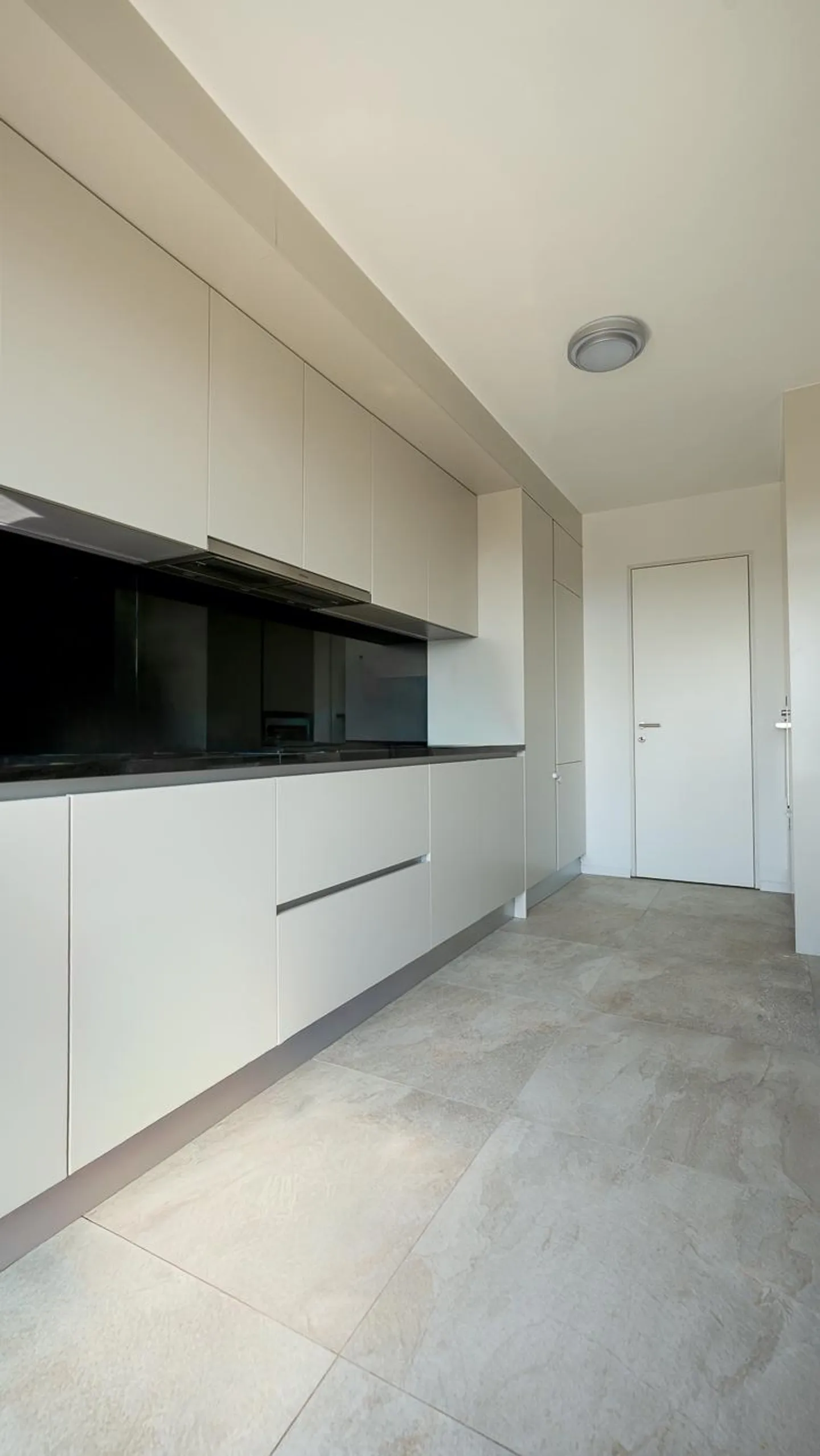 Exceptional Duplex Apartment in Attic (5 rooms) - Photo 4 of 12