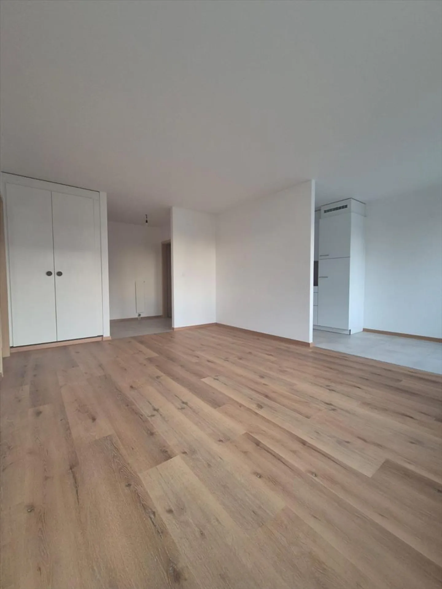 Vollständig renovierte 2-Zimmer-Wohnung im Untergeschoss - Foto 2 von 5