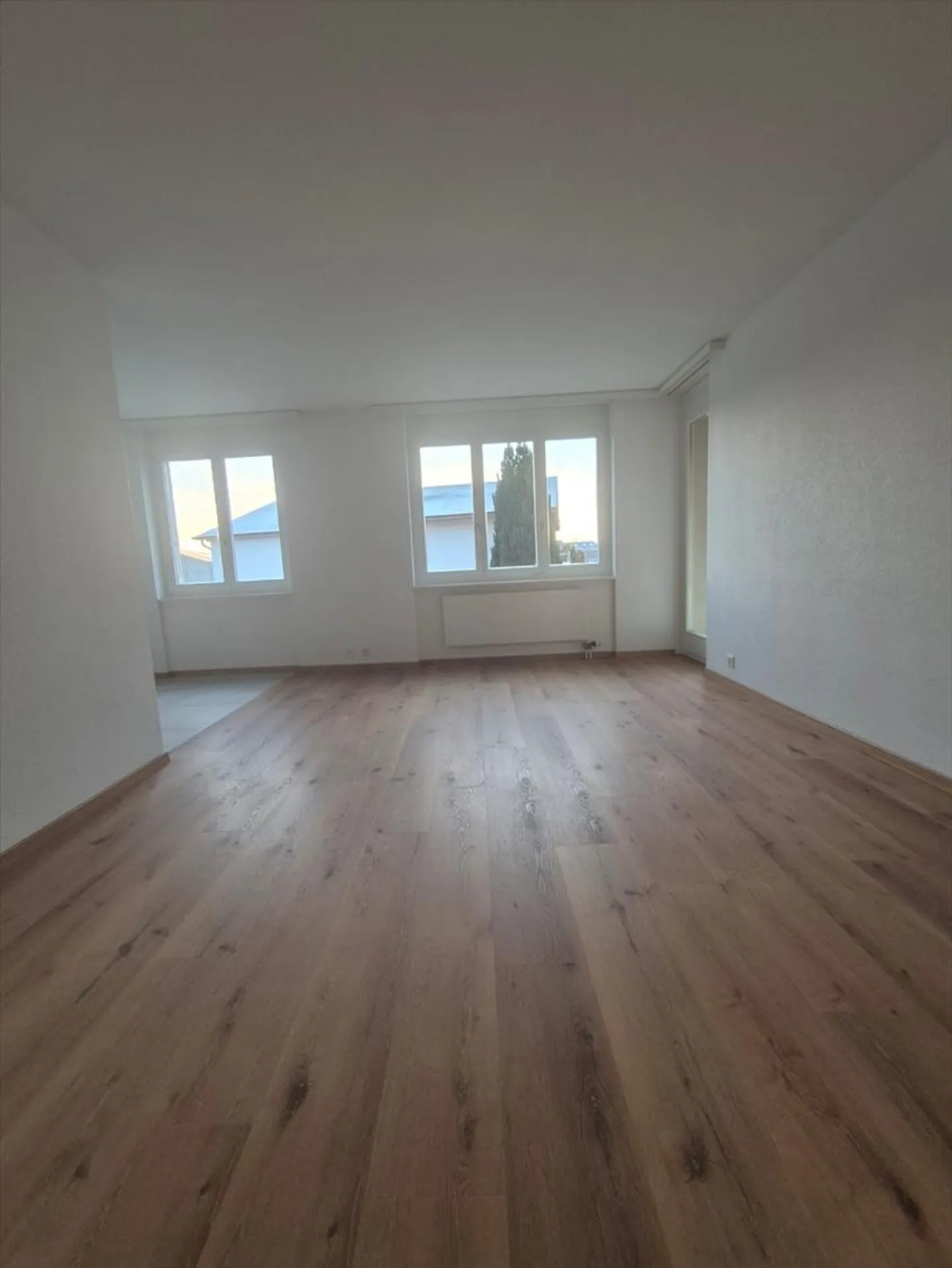 Vollständig renovierte 2-Zimmer-Wohnung im Untergeschoss - Foto 3 von 5