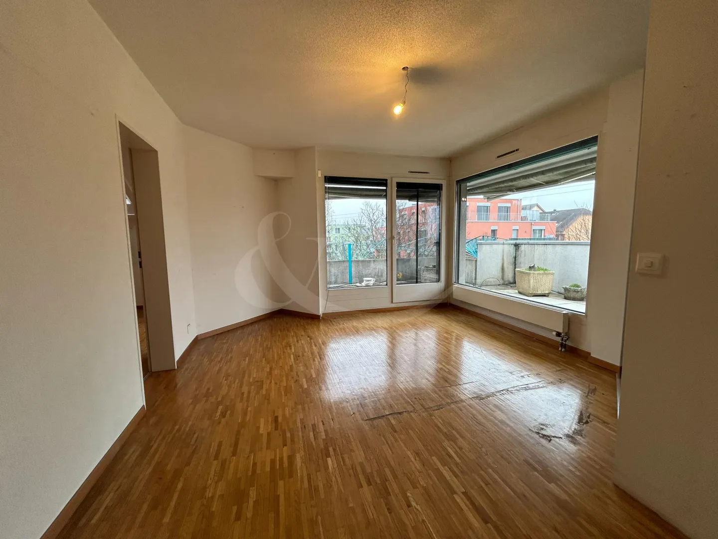 Exklusives Dachgeschoss, das die gesamte Etage einnimmt, mit großer Terrasse im Herzen von Perly - Foto 2 von 13