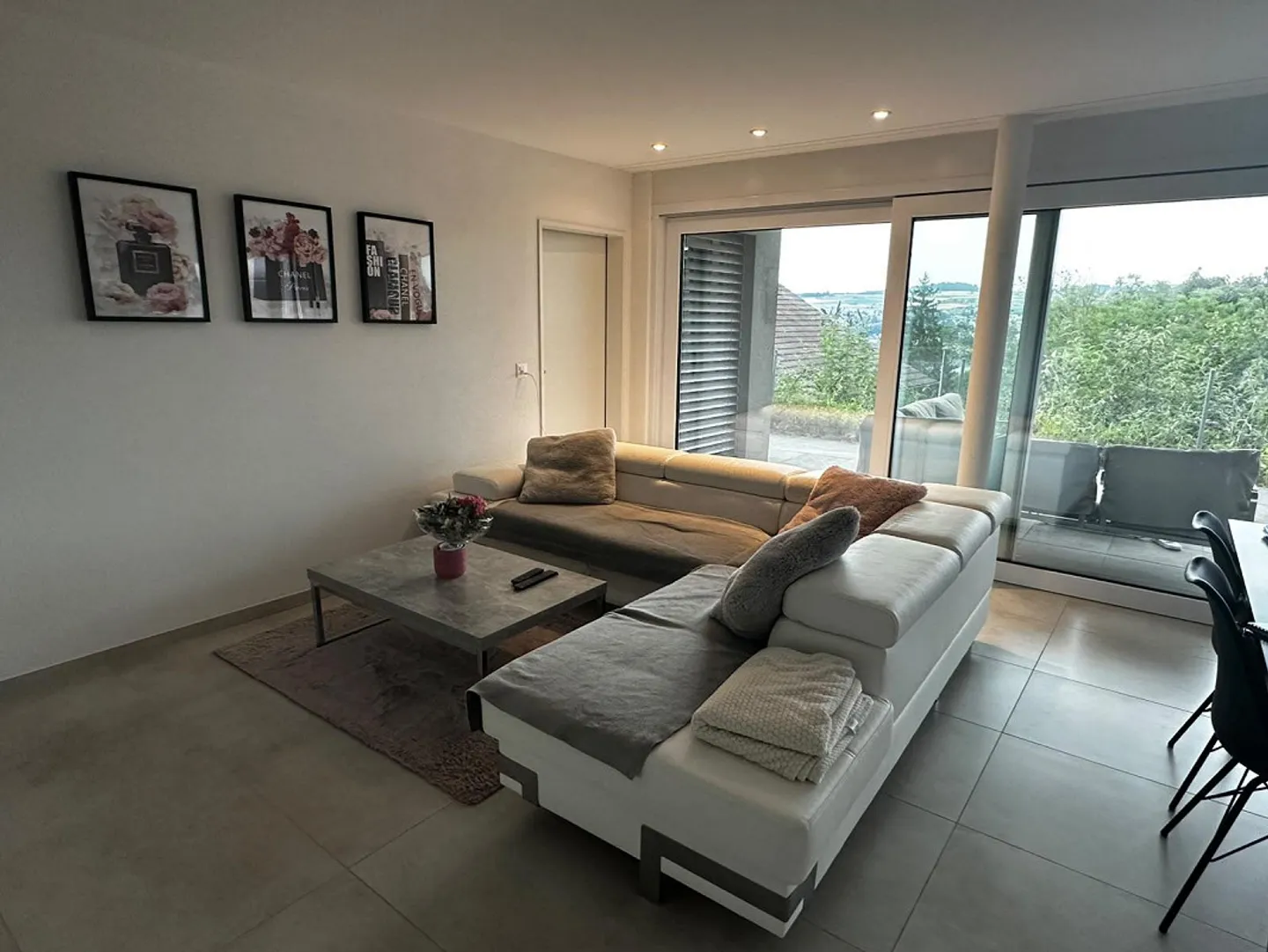 Bright 2.5-room apartment with beautiful lake view in Birrwil - Photo 19 of 20