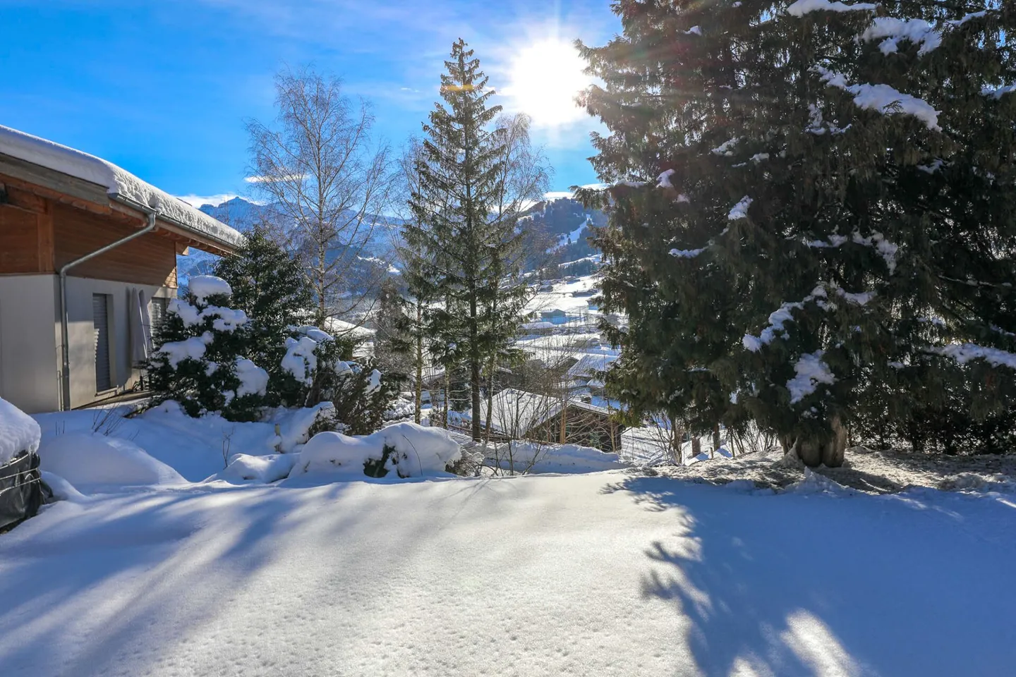 Gemütliches Wohnhaus mit zwei Wohneinheiten, grosszügigem Umschwung und schönem Ausblick - Foto 7 di 8