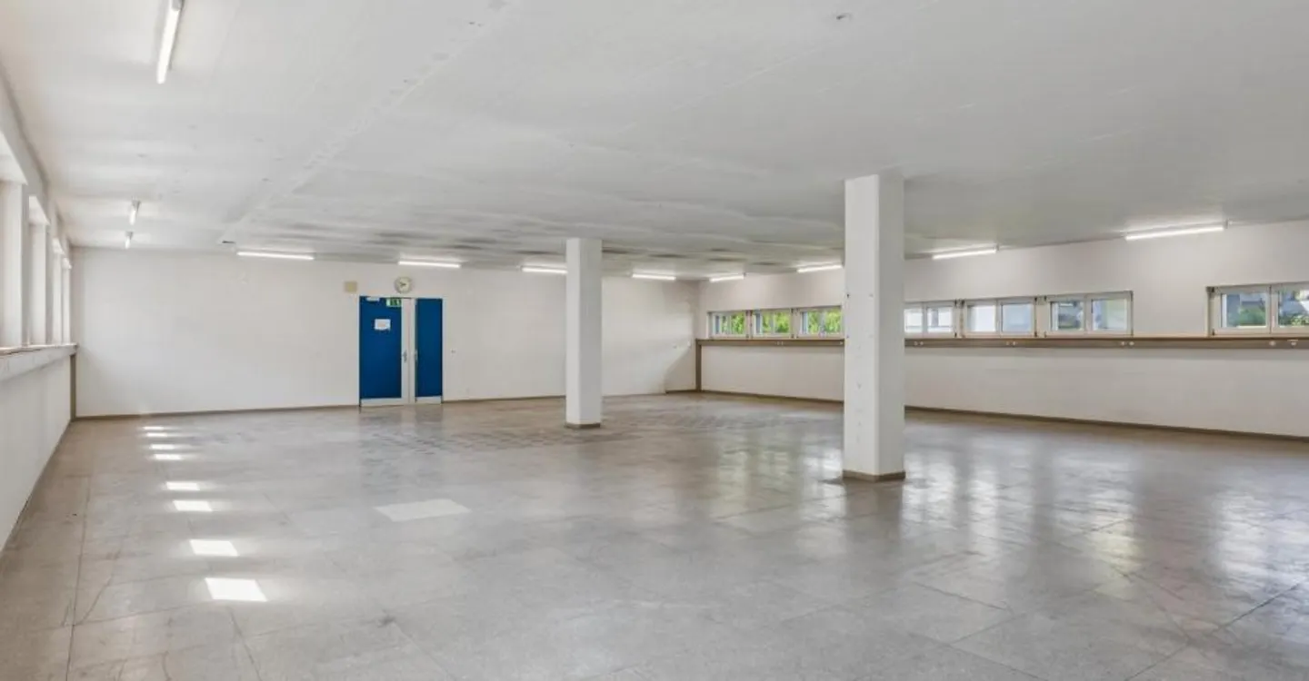 Spazio, Libertà & Vista sulle Alpi – La tua nuova area a Glarus - Foto 9 di 9