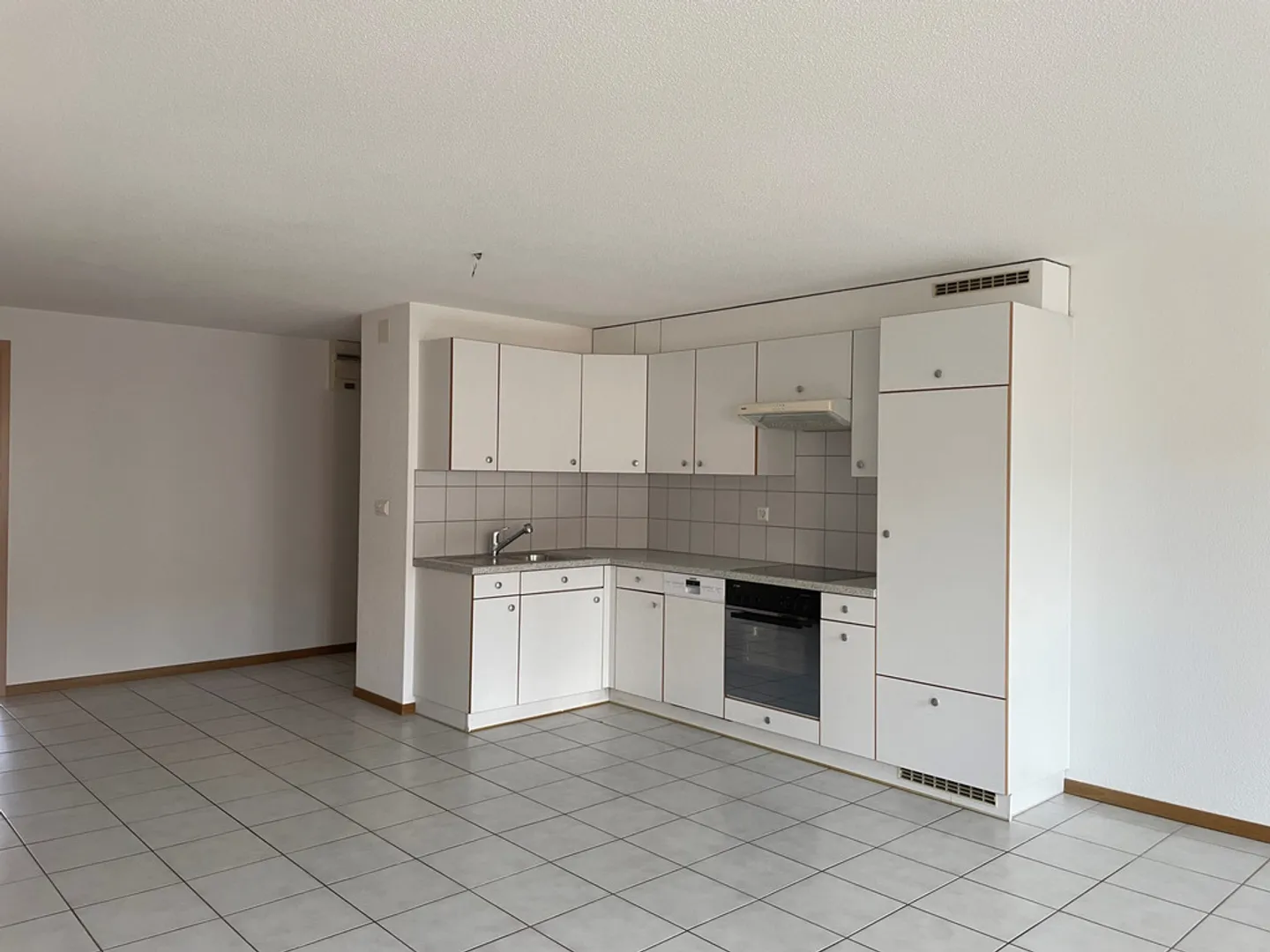 Appartamento di quattro stanze - Foto 1 di 8