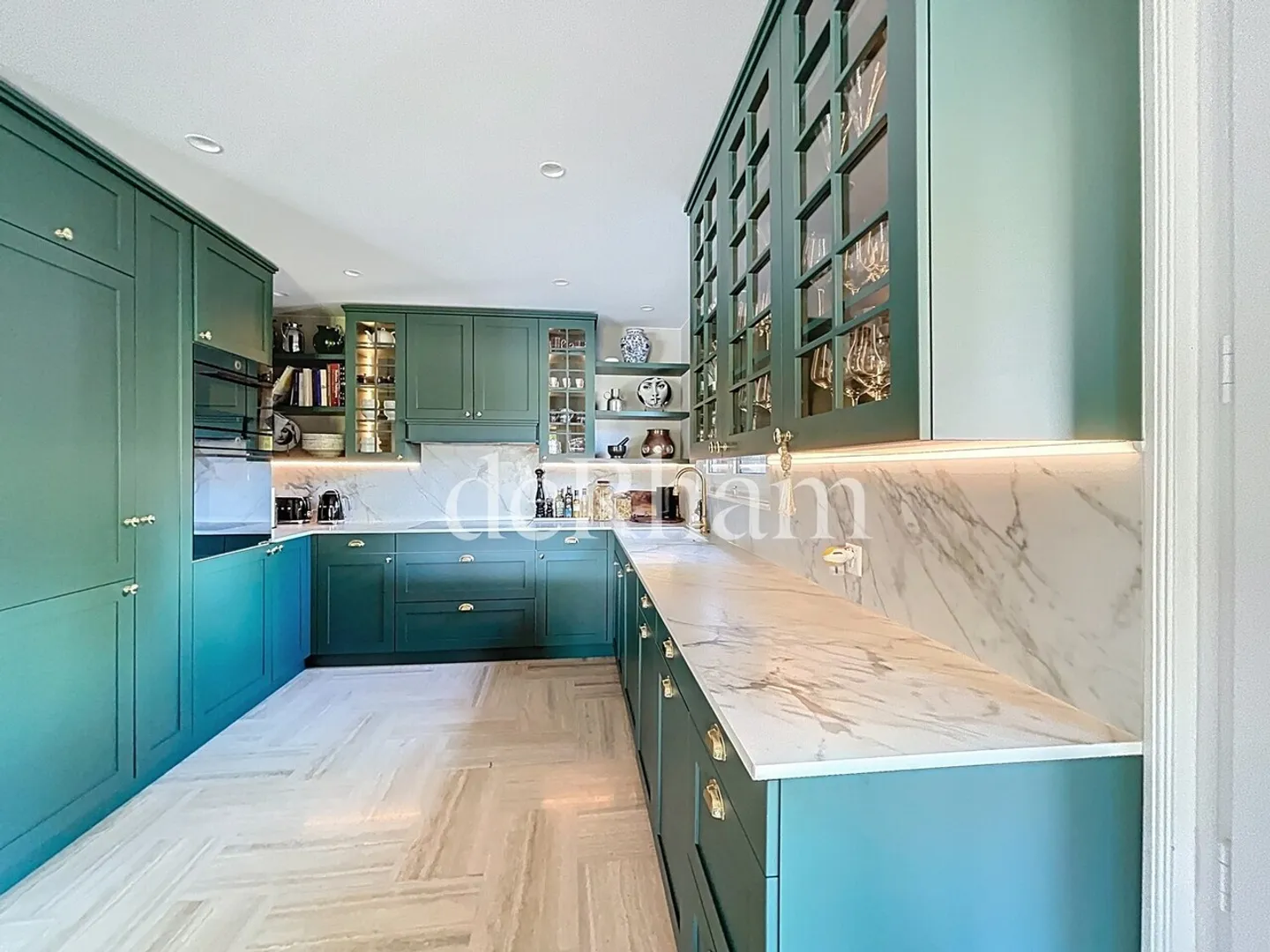 PULLY - Magnificent Detached Villa of approx. 347m2 in a Residential Area - Photo 2 of 13