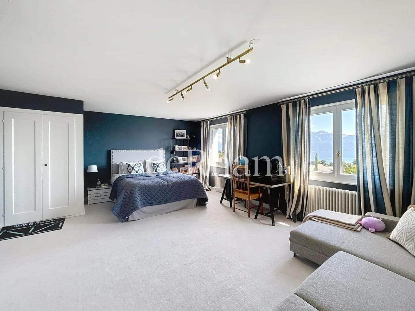 PULLY - Magnificent Detached Villa of approx. 347m2 in a Residential Area - Photo 7 of 13