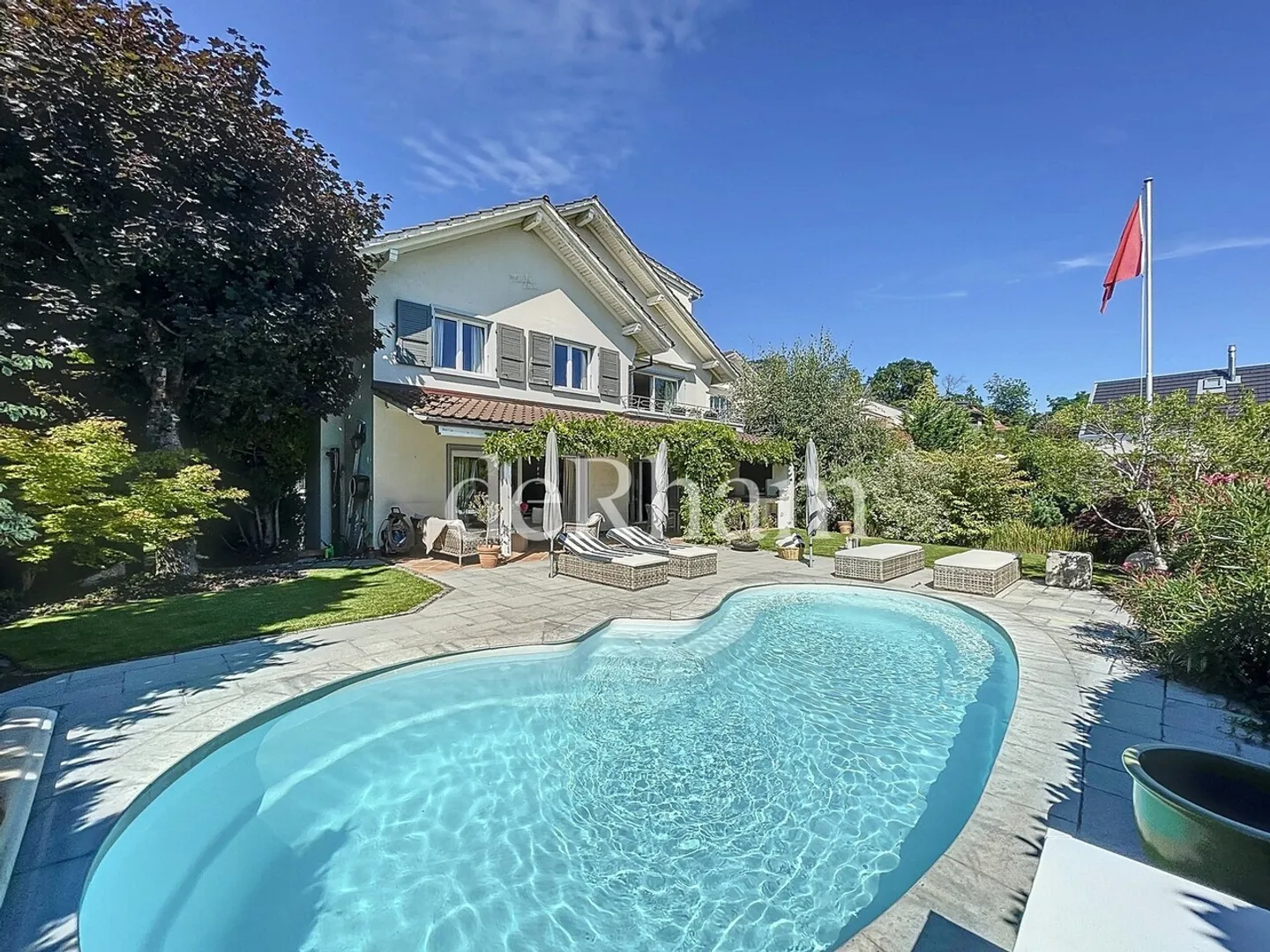 PULLY - Magnificent Detached Villa of approx. 347m2 in a Residential Area - Photo 9 of 13
