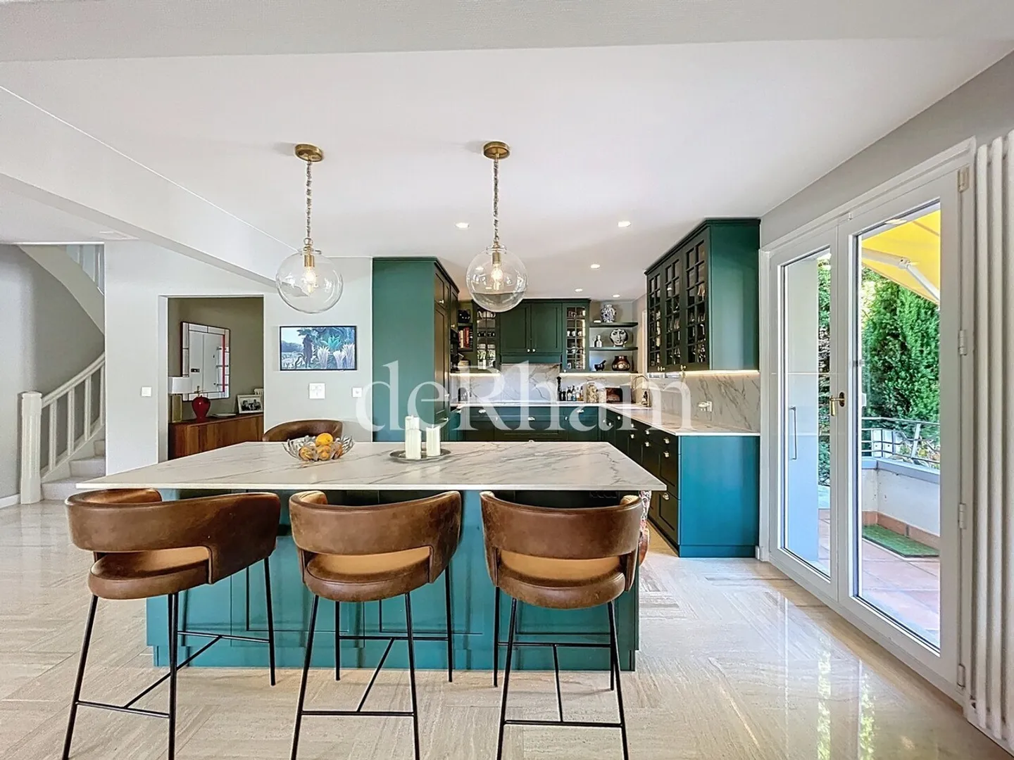 PULLY - Magnificent Detached Villa of approx. 347m2 in a Residential Area - Photo 11 of 13
