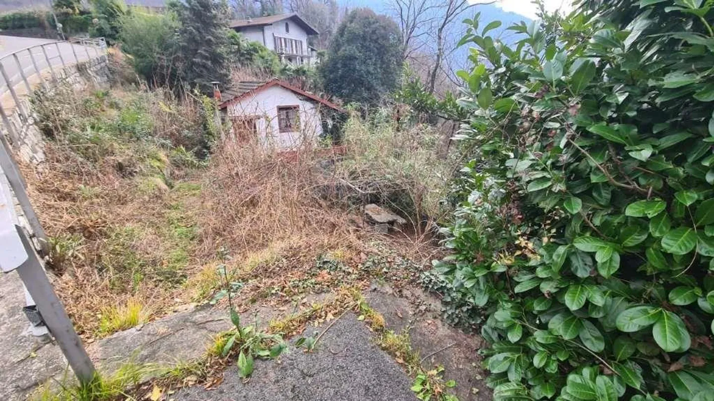 MAROGGIA: BUILDING PLOT WITH LAKE VIEW - Photo 5 of 6