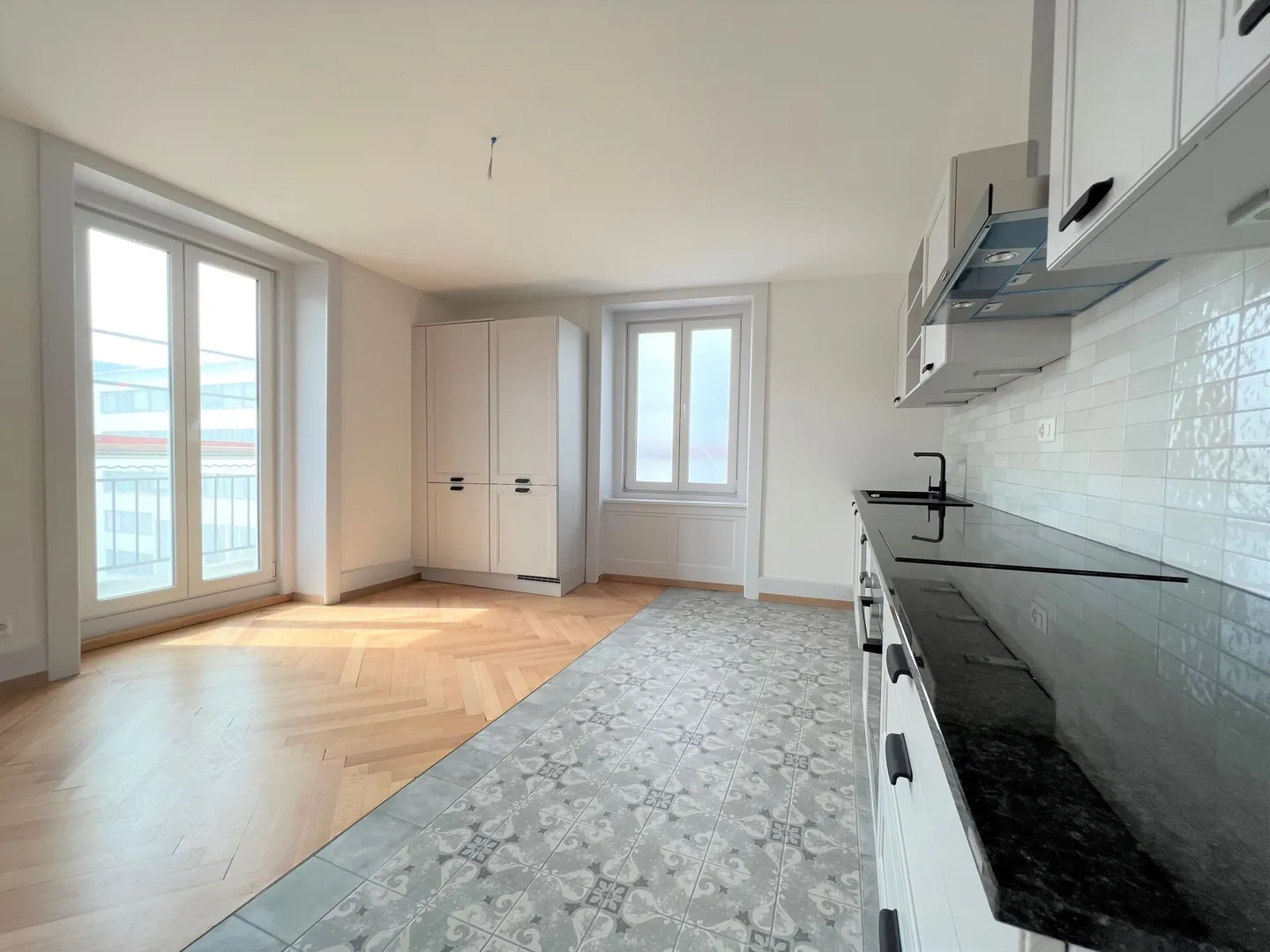 Appartement rénové 4 pièces - Photo 1 sur 8
