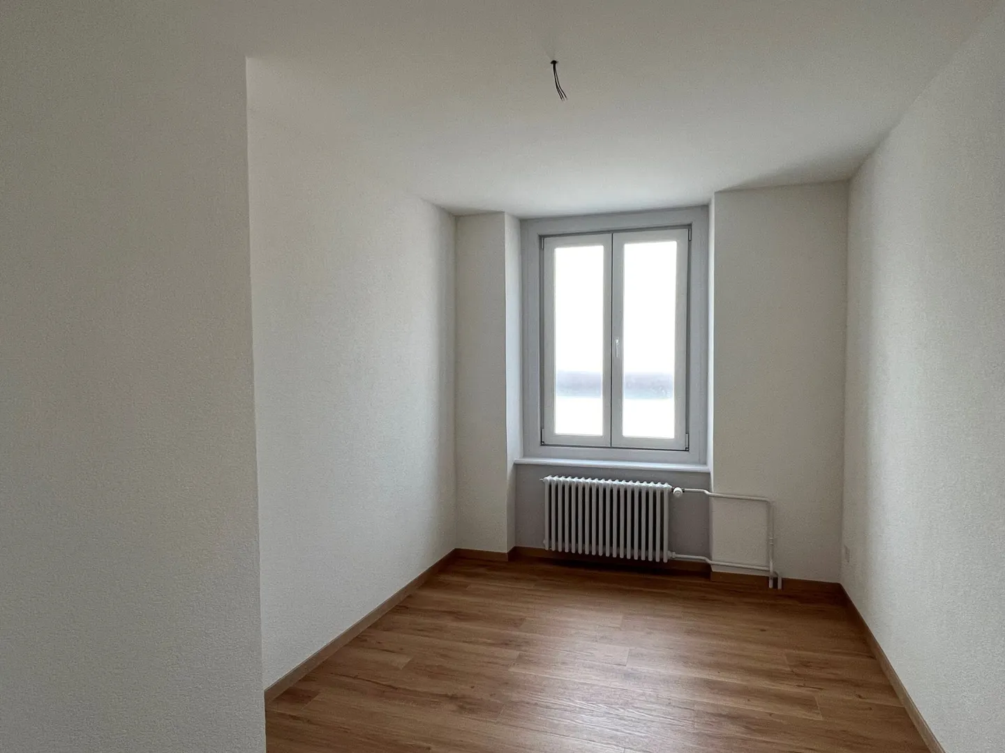 Appartement rénové 4 pièces - Photo 4 sur 8