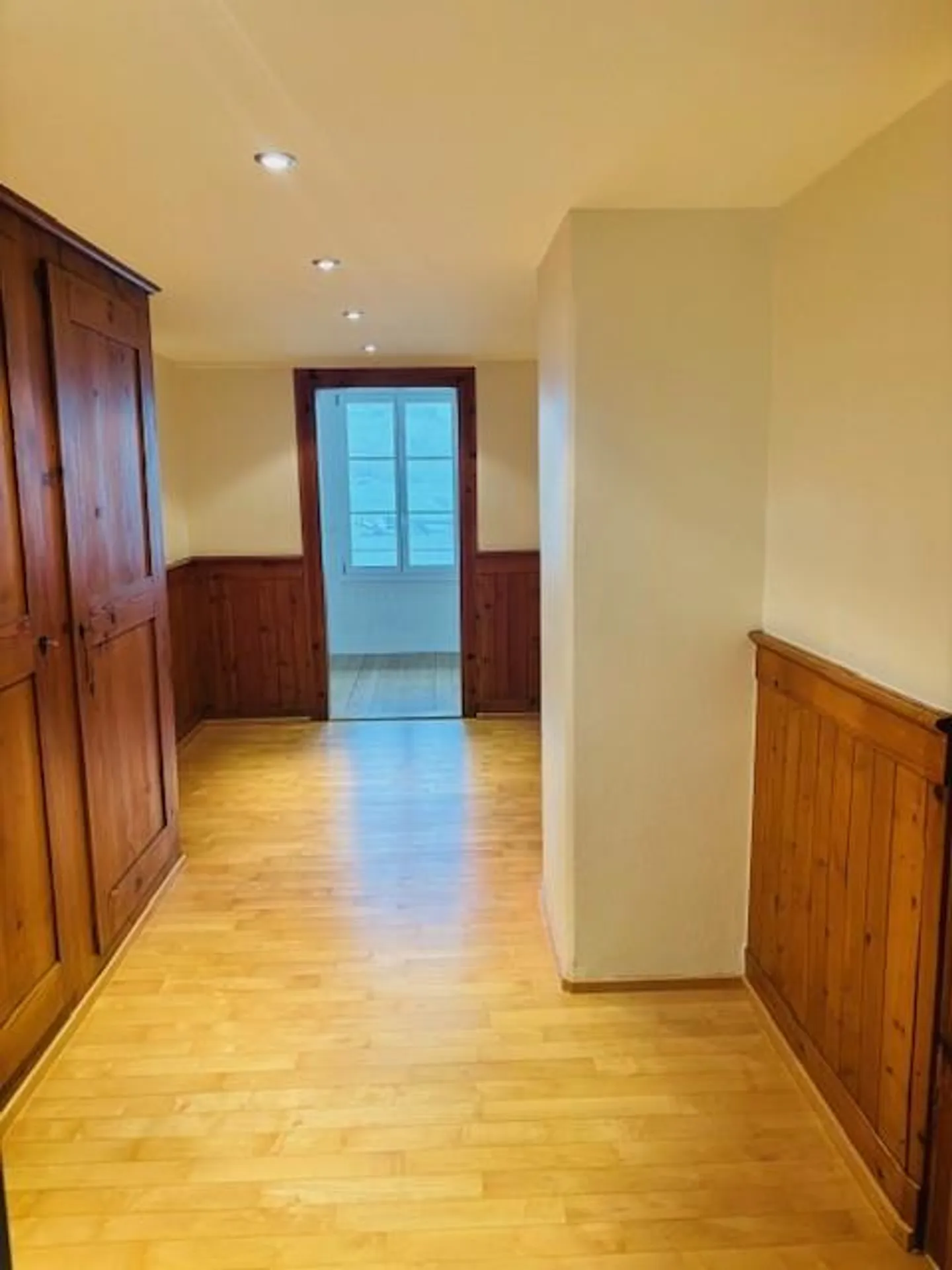 3.5-room apartment with stunning views - Photo 3 of 11