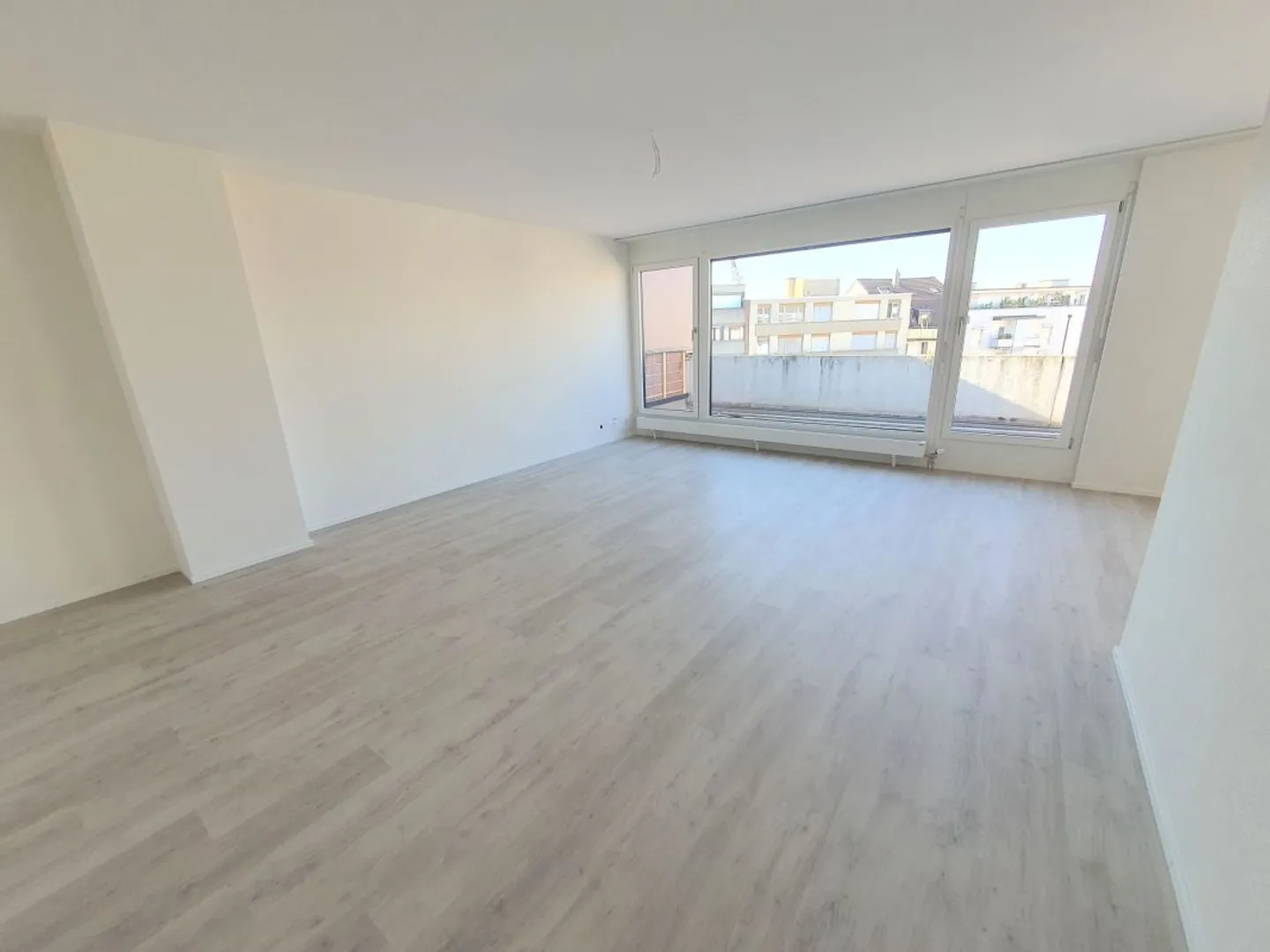 Modern 1 1/2-room attic apartment - Photo 1 of 4