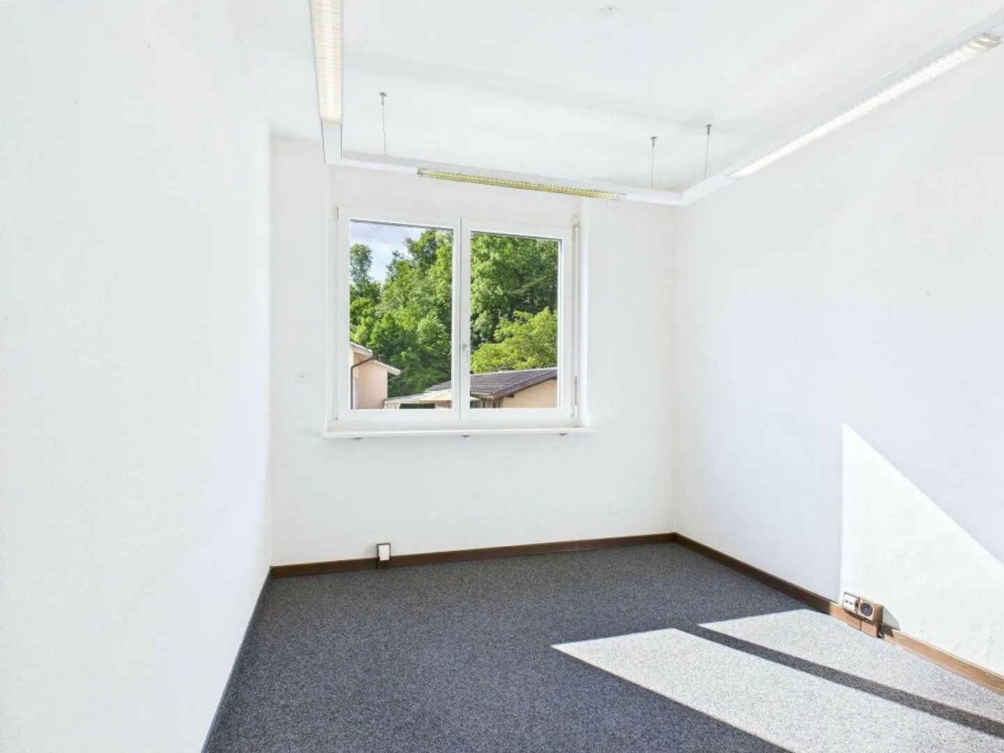 Espaces de bureau attrayants au cœur de Zurich-Seebach - Photo 7 sur 12