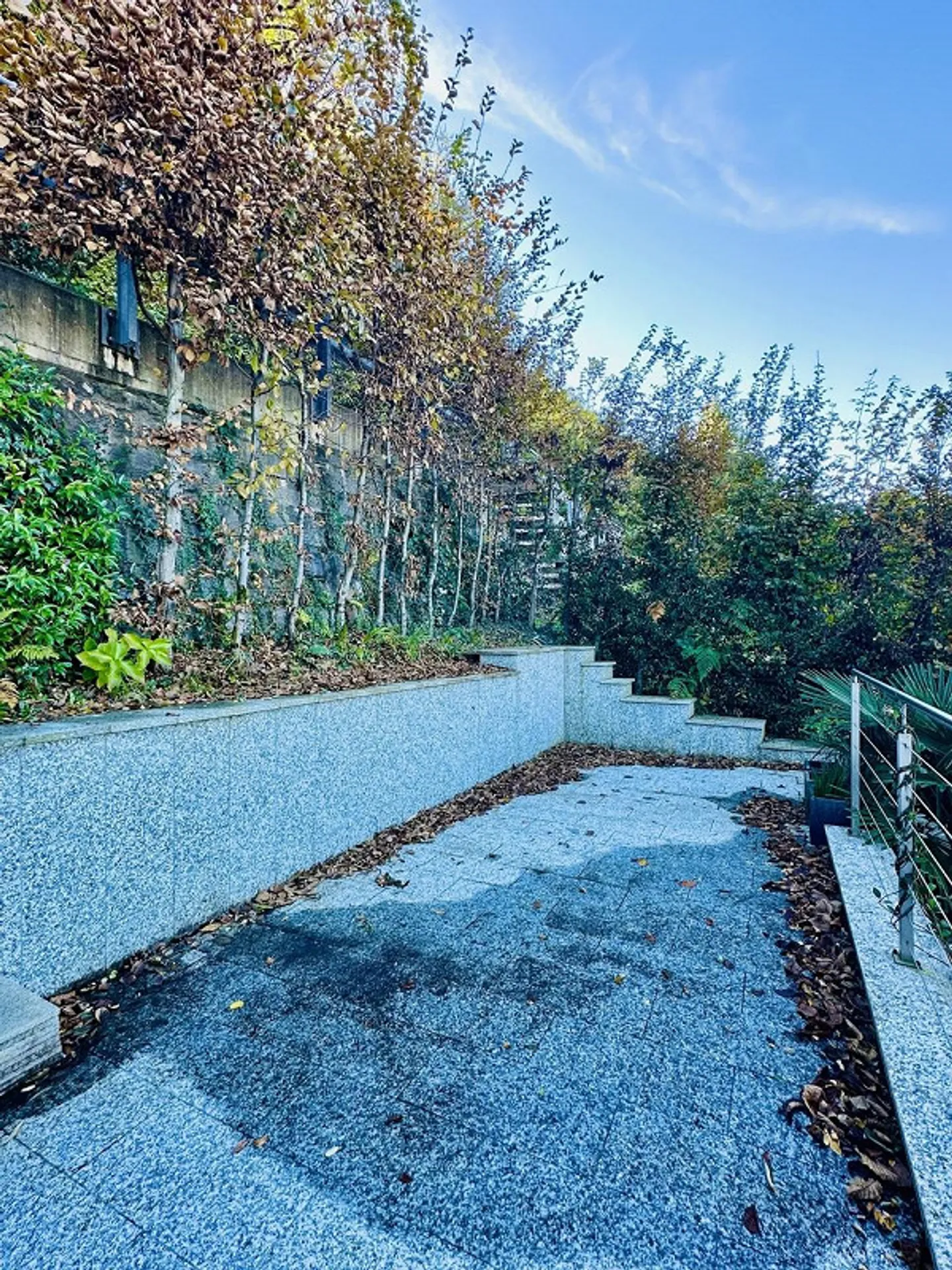 Élégante maison avec vue sur le lac et terrasse - Photo 15 sur 24