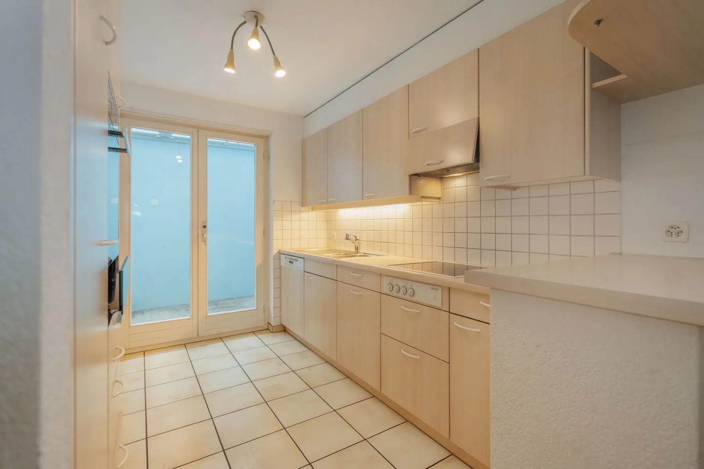 Casa bifamiliare - Appartamento duplex di 5½ stanze, appartamento giardino di 4½ stanze - Foto 18 di 28