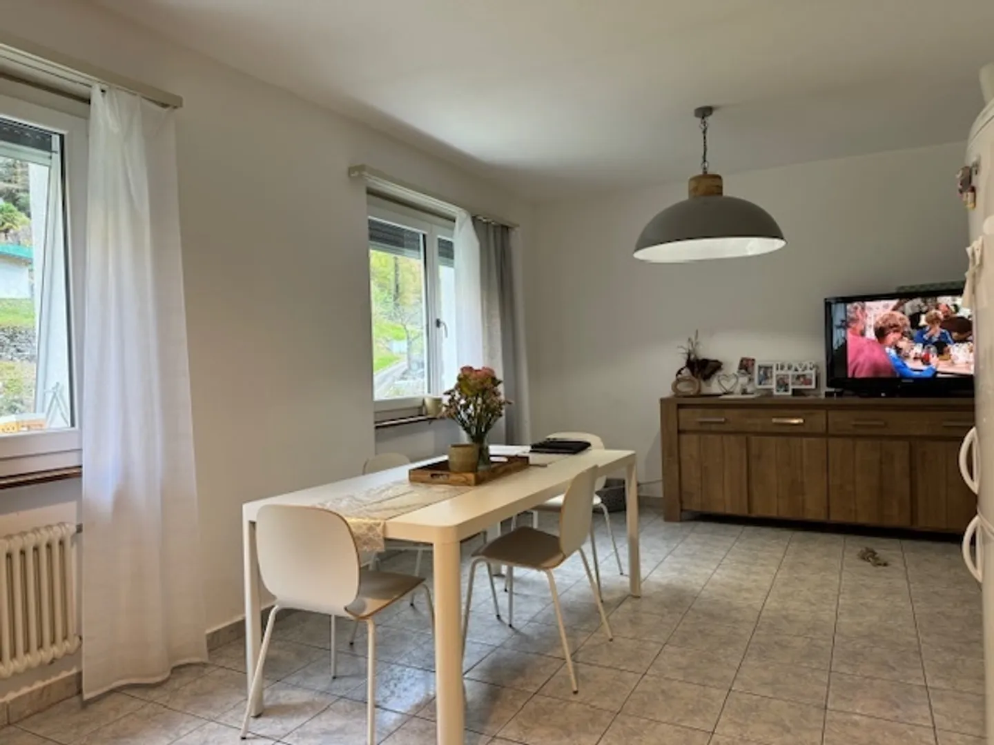GIORNICO - Renovated 4-room apartment - 100 sqm - Photo 2 of 14