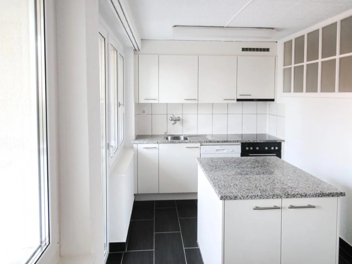 Immeuble d'habitation multifamilial entièrement loué à vendre... - Photo 10 sur 13