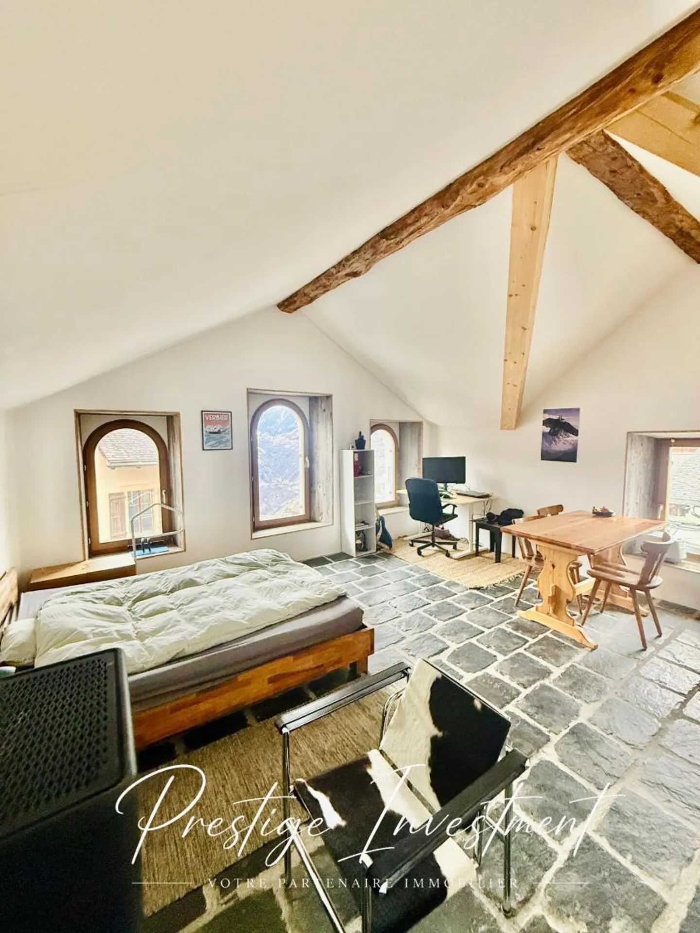 STUDIO CHARMANT PER AFFITTO - 52 M2, MASE! (MONT-NOBLE) - Foto 1 di 10