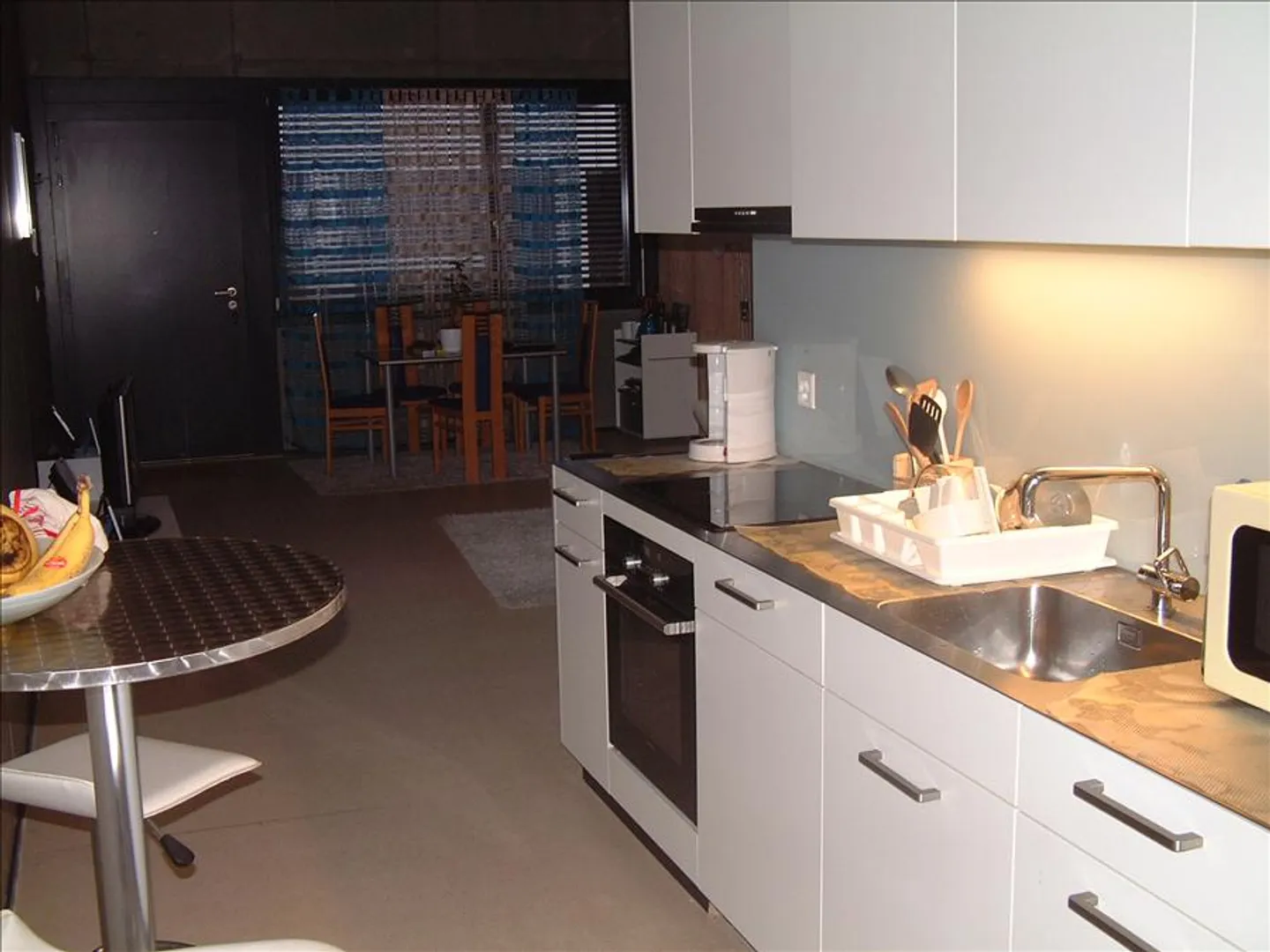 Charming Loft Apartment for Rent - Photo 3 of 5