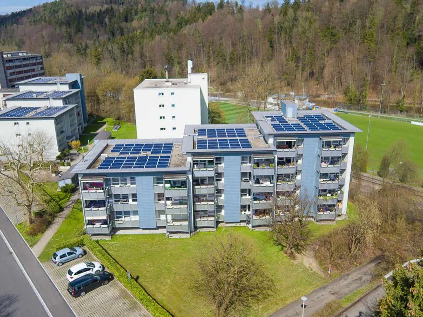 Appartement confortable dans le vert - Photo 1 sur 4