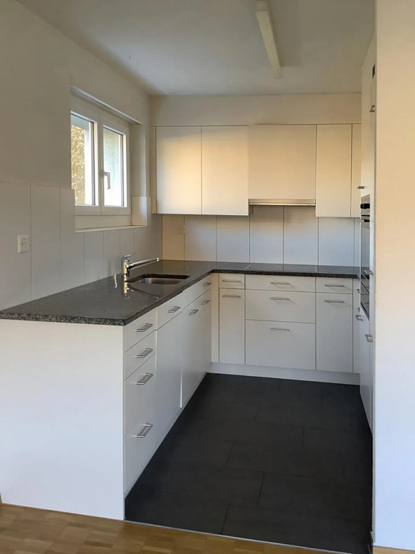 Appartement confortable dans le vert - Photo 3 sur 4