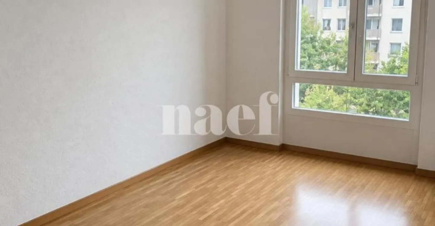 Apartment - Photo 6 of 11