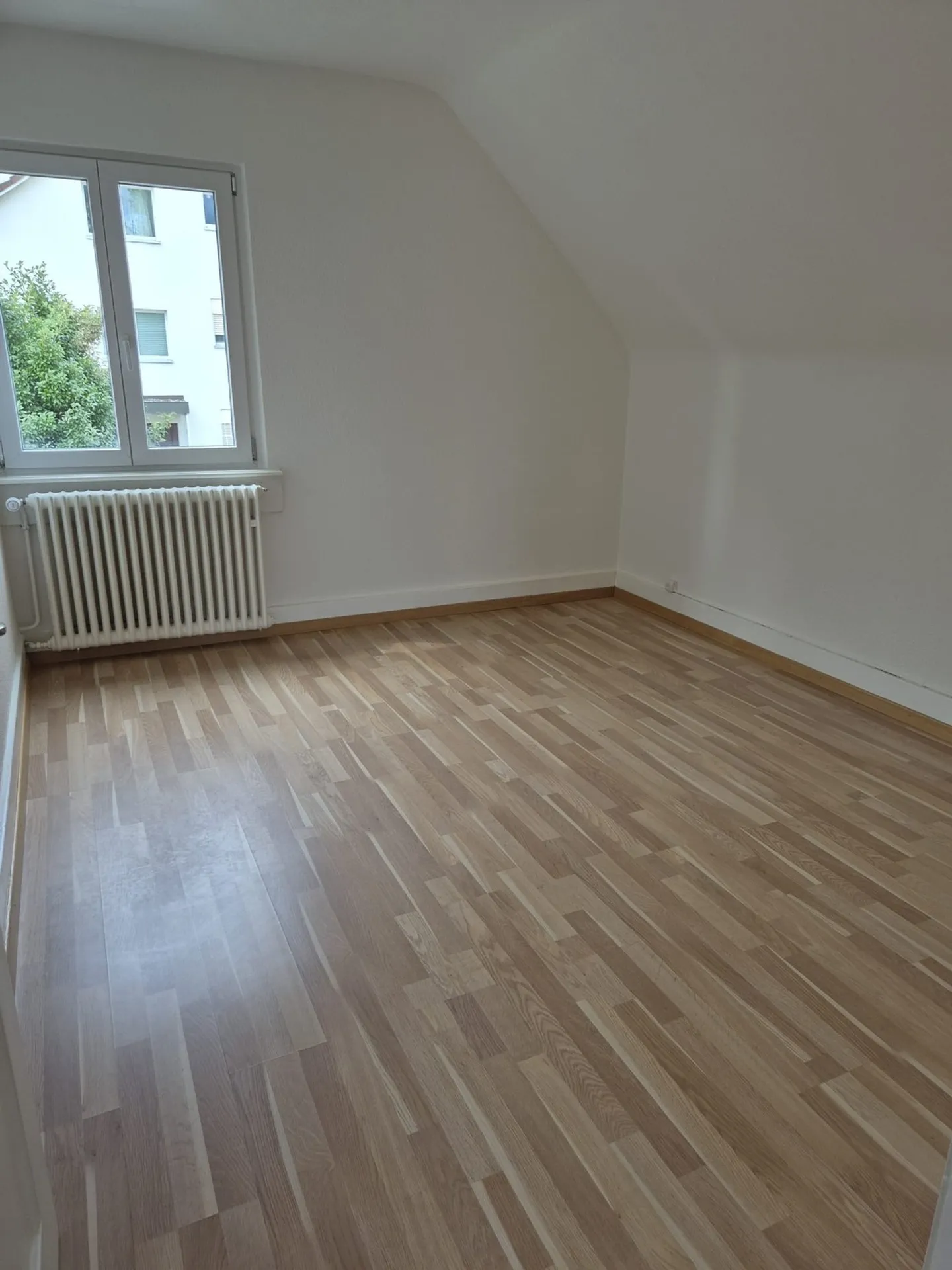 Rent a 4 rooms single house in Zürich - Photo 6 of 8