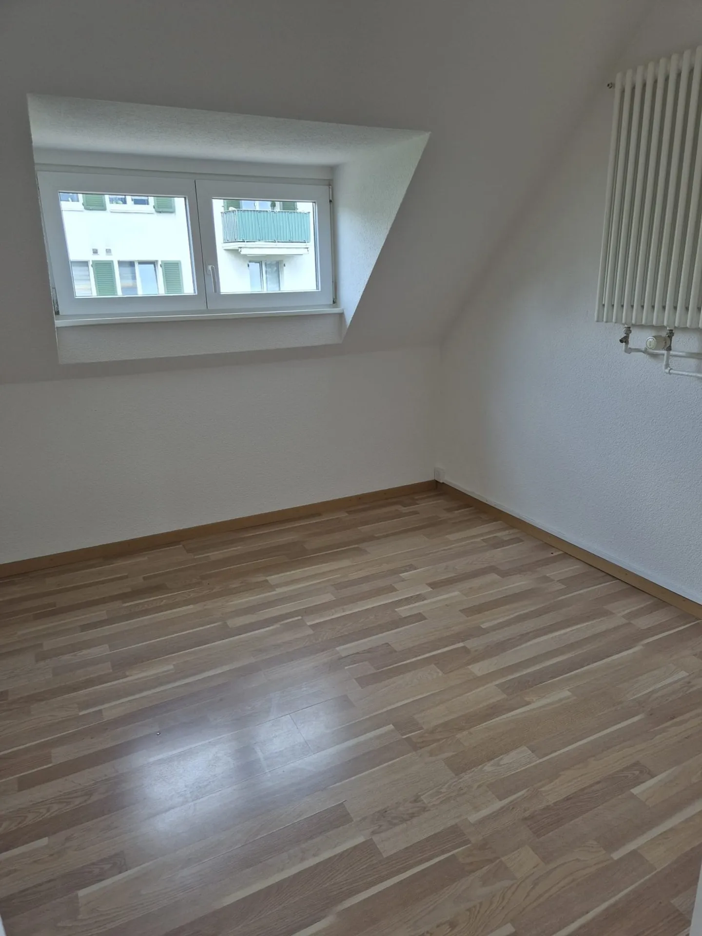 Rent a 4 rooms single house in Zürich - Photo 7 of 8