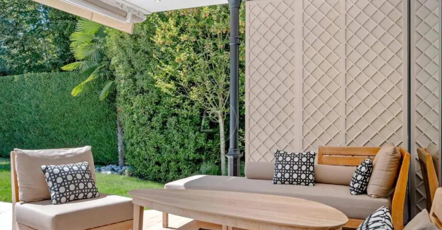 Elegant character home in a green setting? Bellevue, Riv - Photo 5 of 13