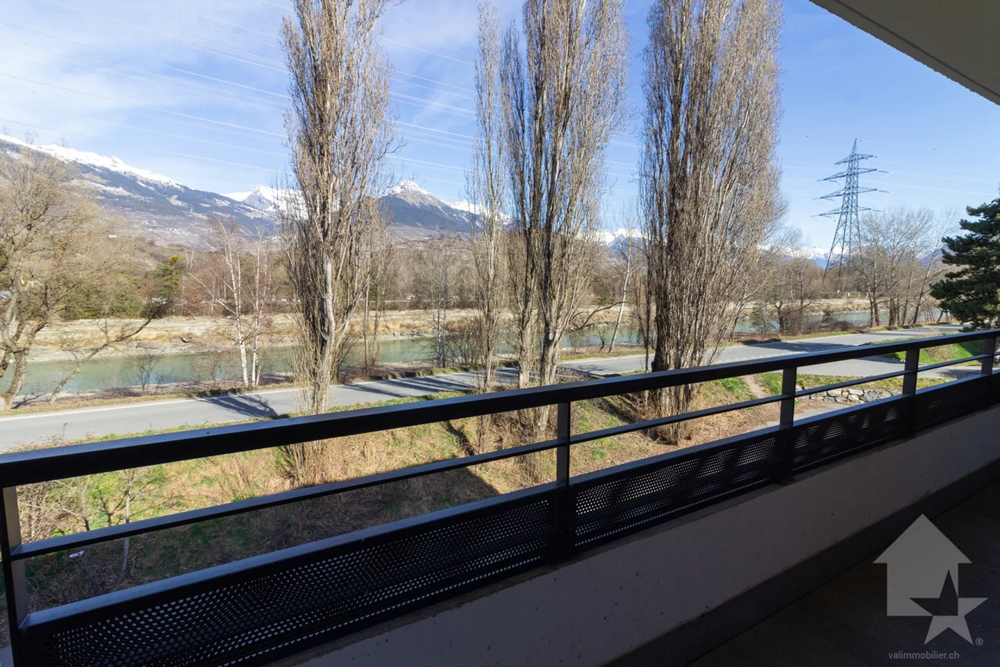 "Appartamento 3,5 stanze di 105 m2 con terrazza e prato" - Foto 12 di 14