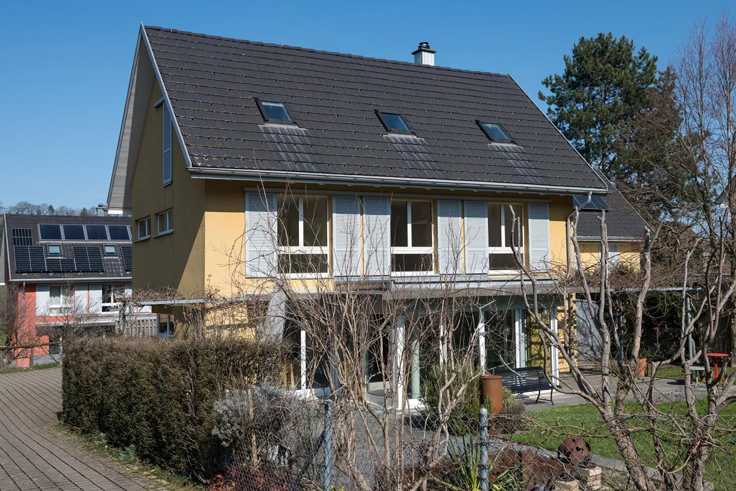 Casa unifamiliare indipendente nella migliore posizione - Foto 1 di 30