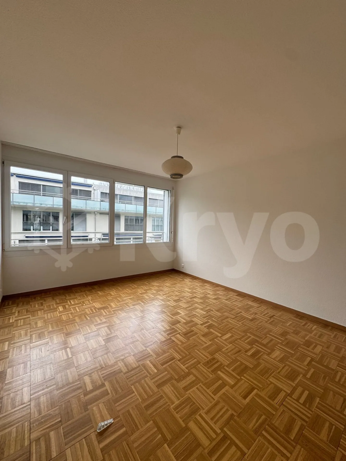 Wunderschöne 6-Zimmer-Wohnung im 2. Stock in Versoix - Foto 6 von 11