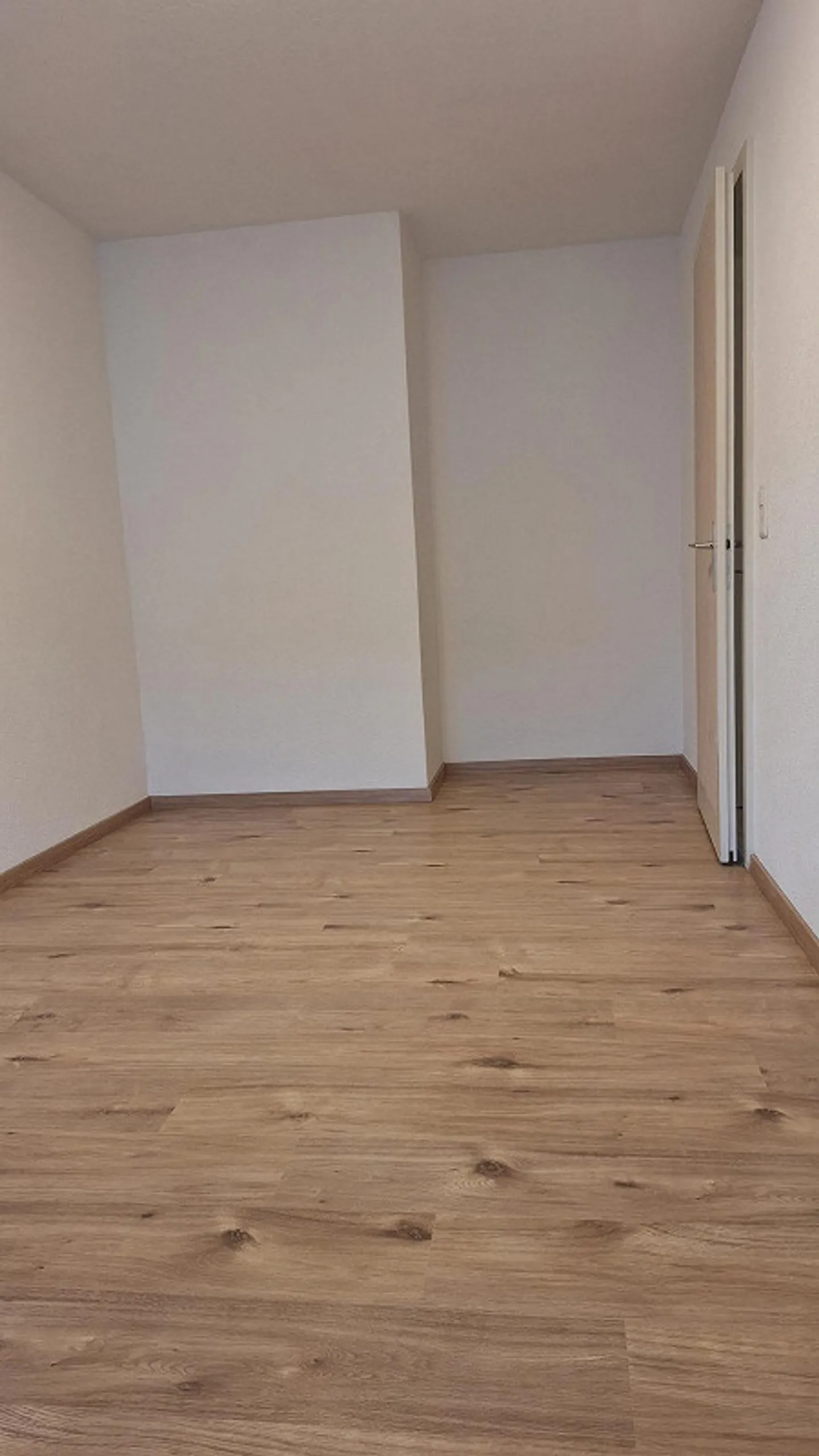 Bell'appartamento di 4,5 stanze in una casa bifamiliare - Foto 16 di 19