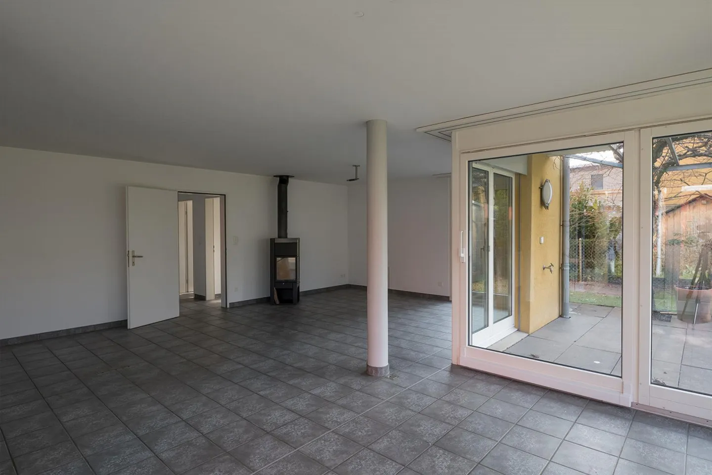 Casa unifamiliare indipendente nella migliore posizione - Foto 9 di 30