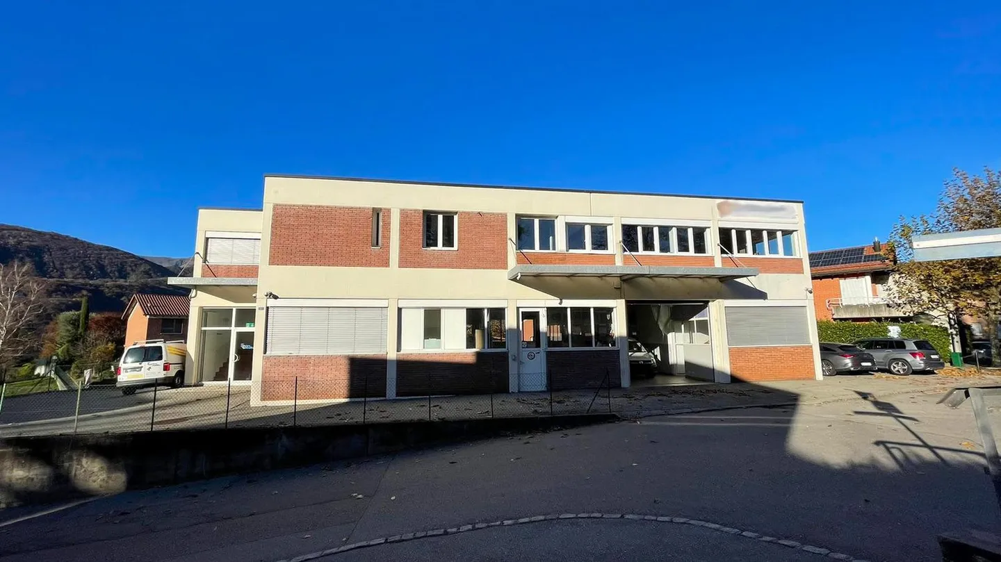 Bâtiment commercial à Breganzona - Photo 3 sur 11