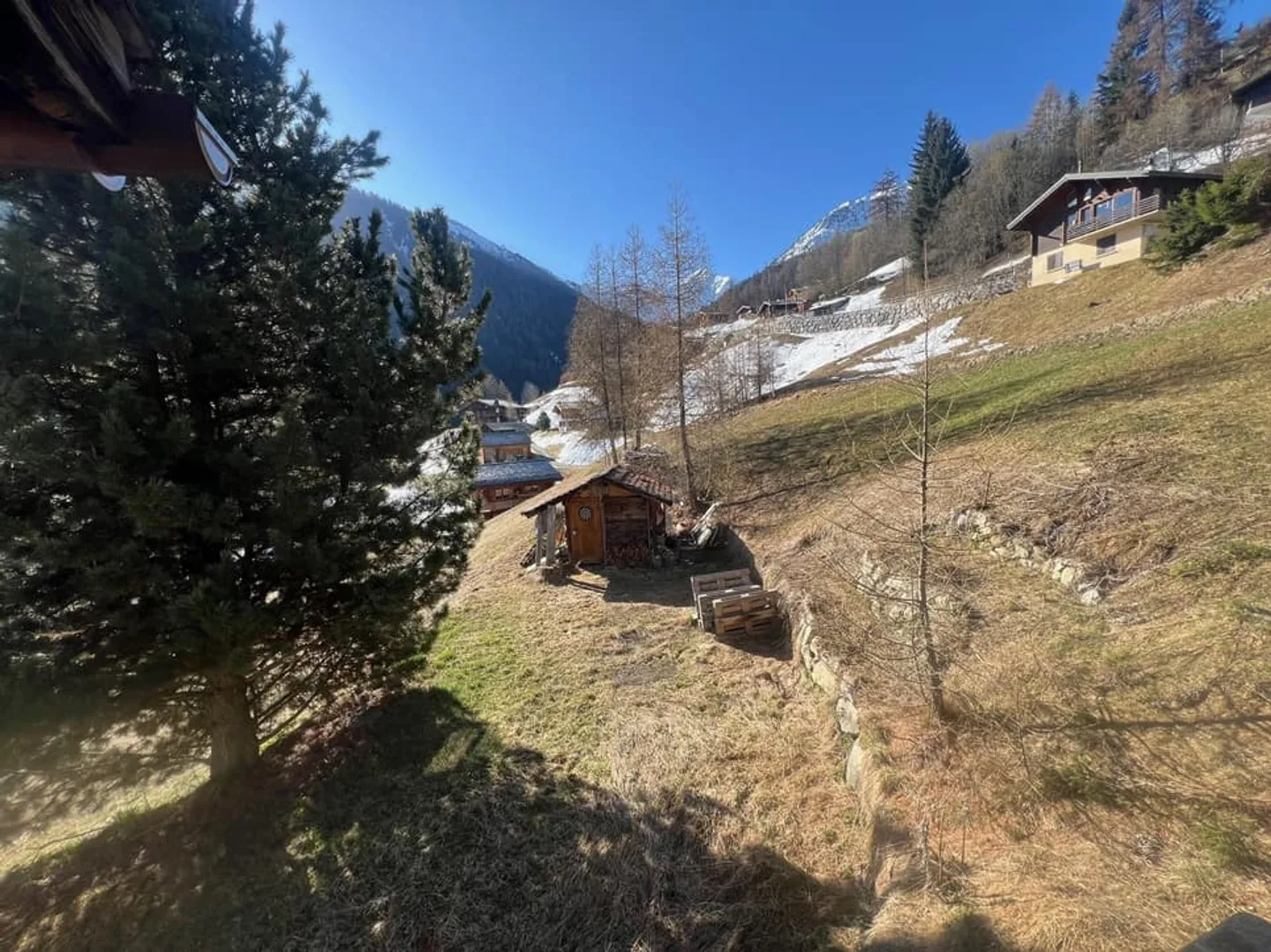 In vendita a Tzoumaz chalet a schiera di 4 stanze in zona tranquilla - Foto 11 di 13