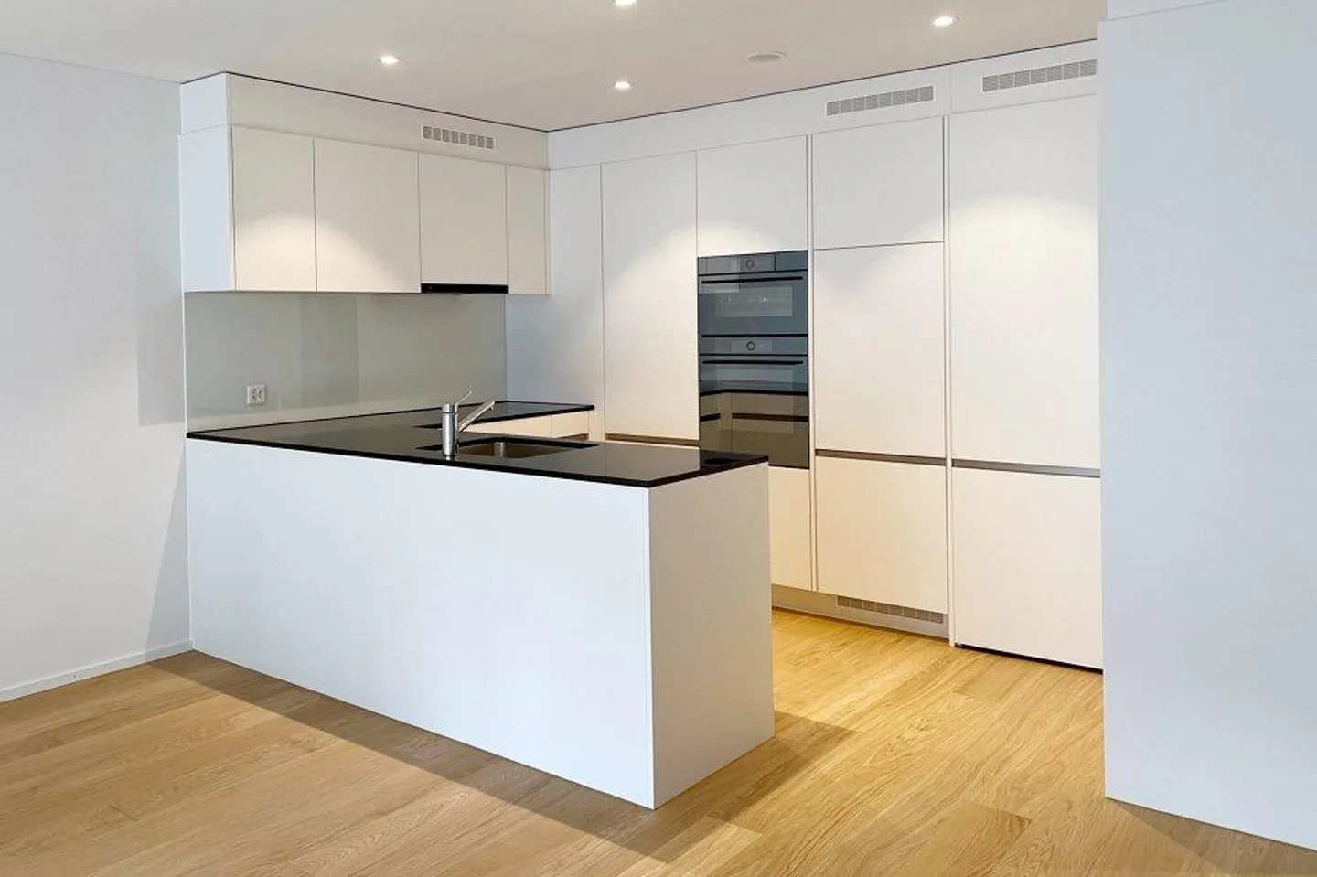 Nouvel appartement moderne de 2,5 pièces, 6410 Goldau - Première location - Photo 1 sur 13