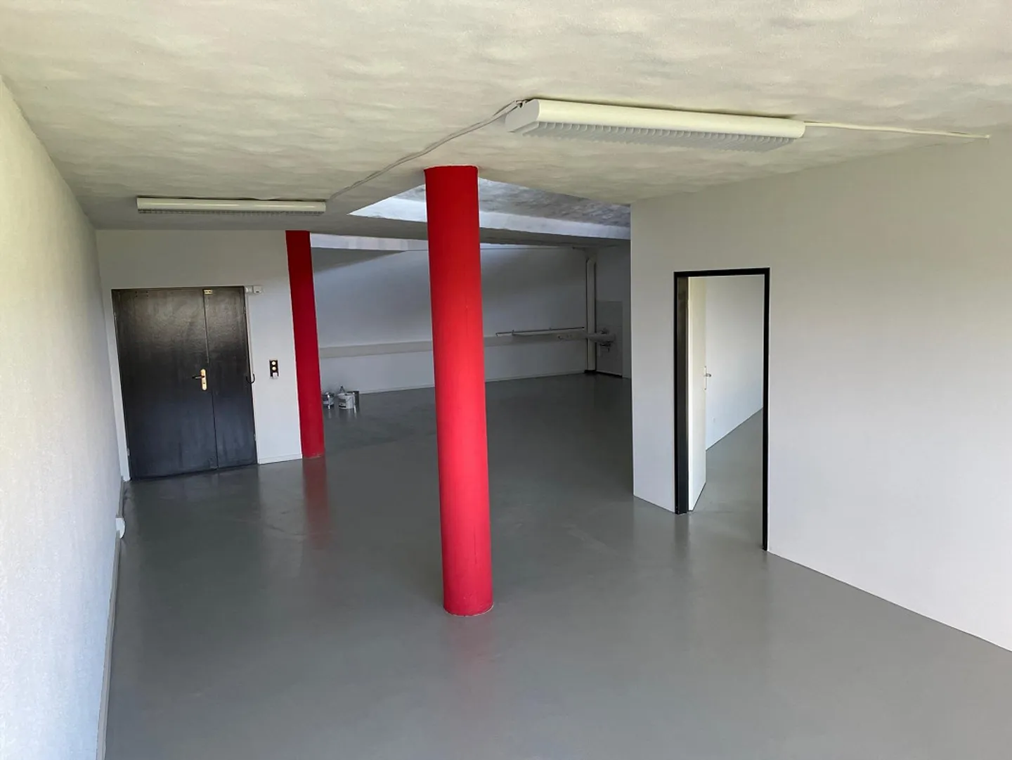 bright, spacious office premises - Photo 4 of 8