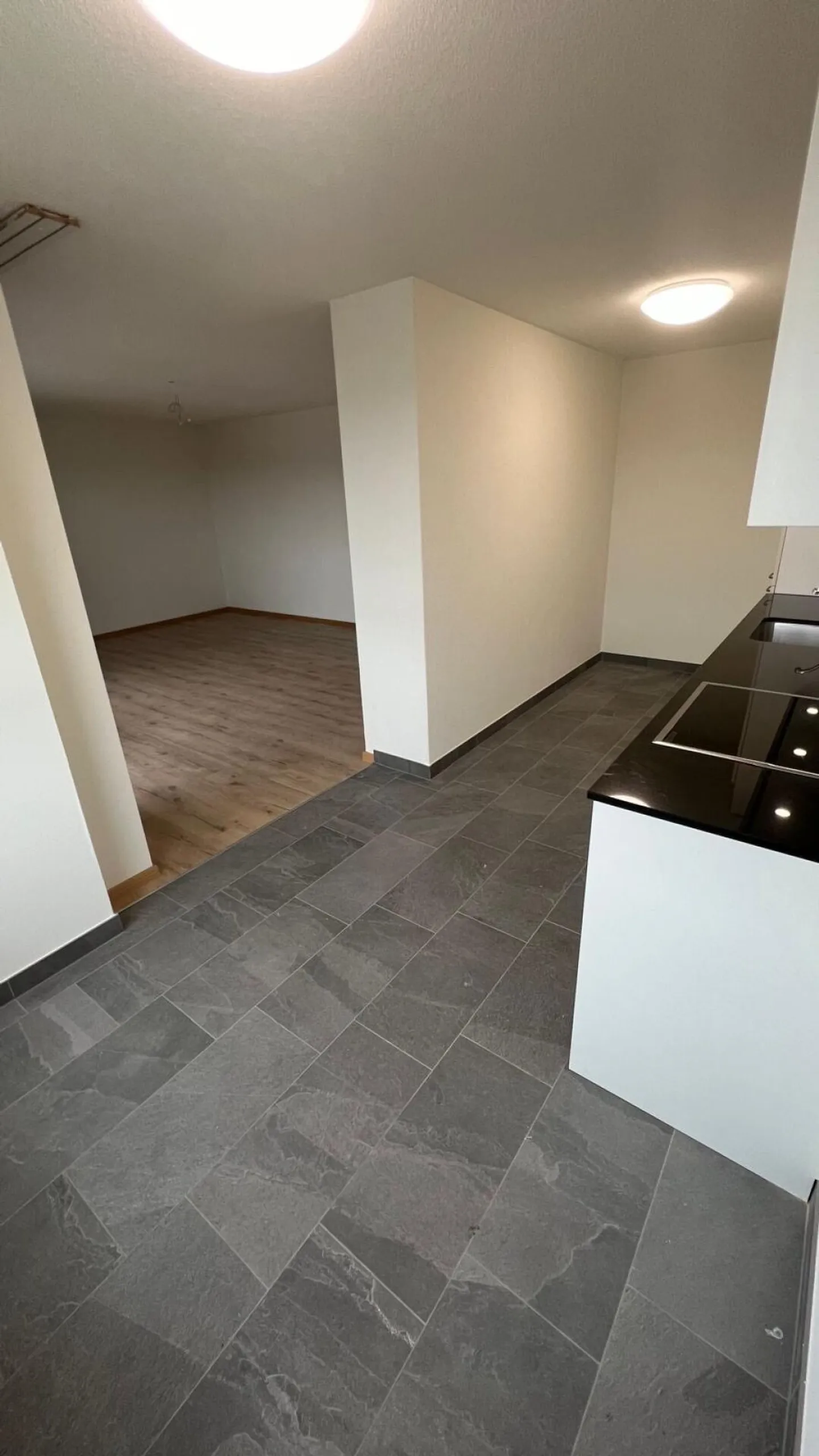 Bellissimo appartamento luminoso di 3 1/2 stanze - Foto 6 di 9