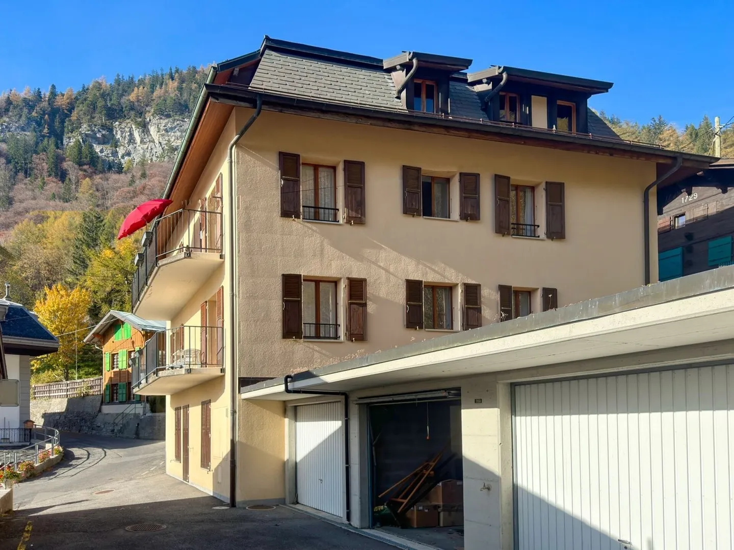 Appartamento attico con 3,5 stanze. - Foto 3 di 13