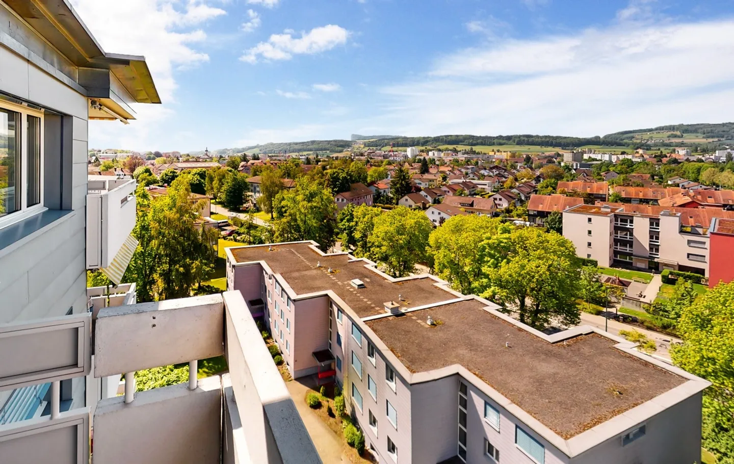 Geräumige Wohnung mit Aussicht - Foto 2 von 13
