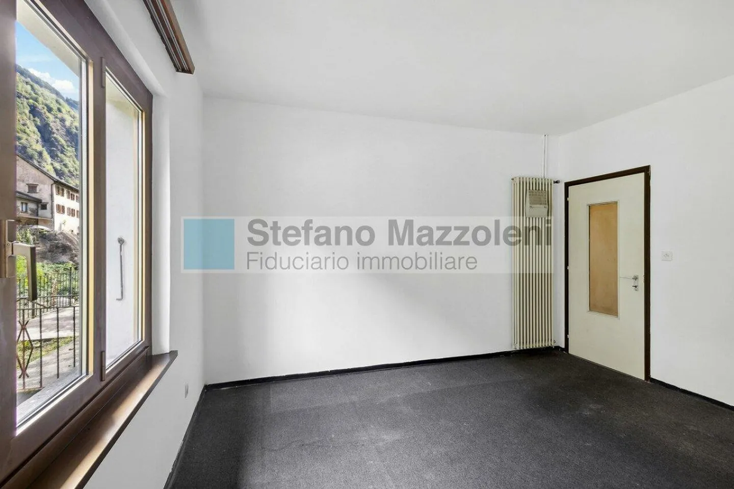 GIORNICO sur l'île du fleuve Ticino - Maison unifamiliale - Photo 5 sur 11